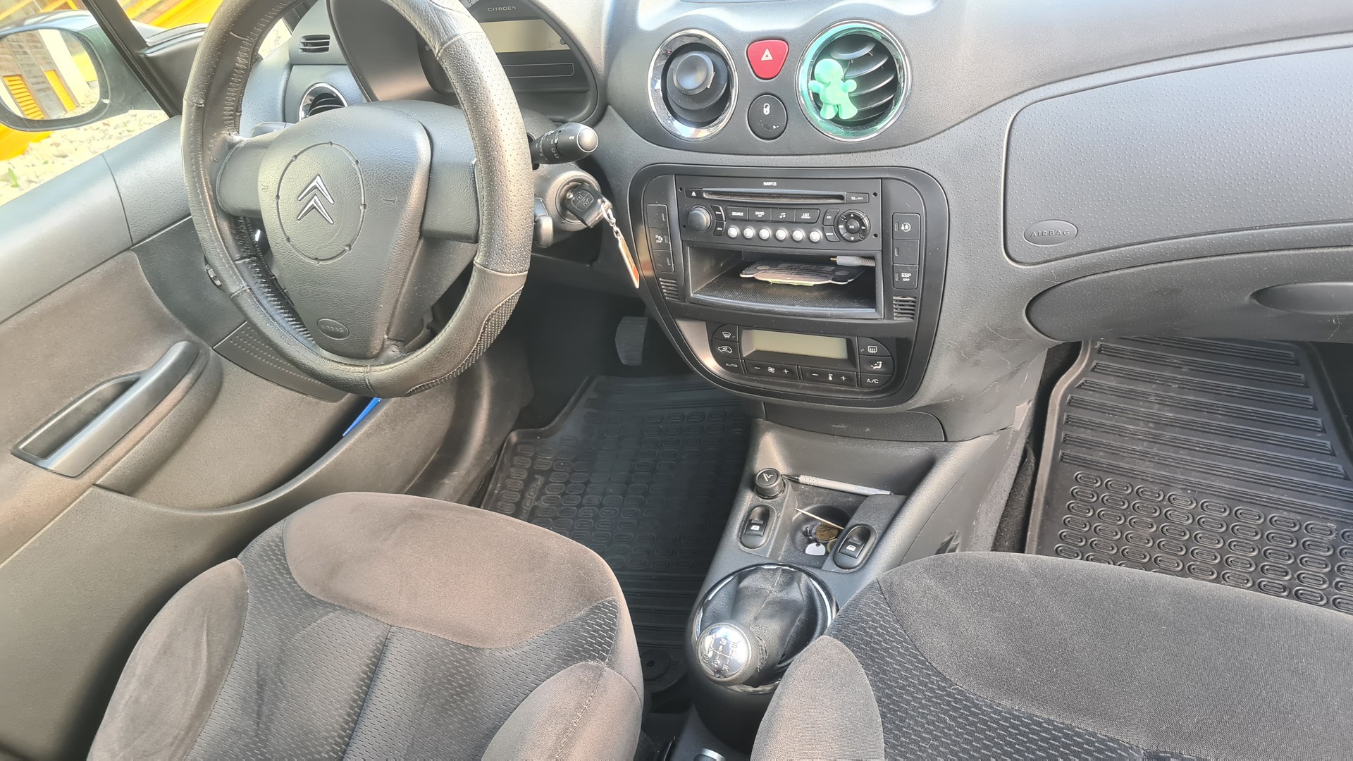 CITROEN C3 1.6 16V HDi Exclusive-image-7