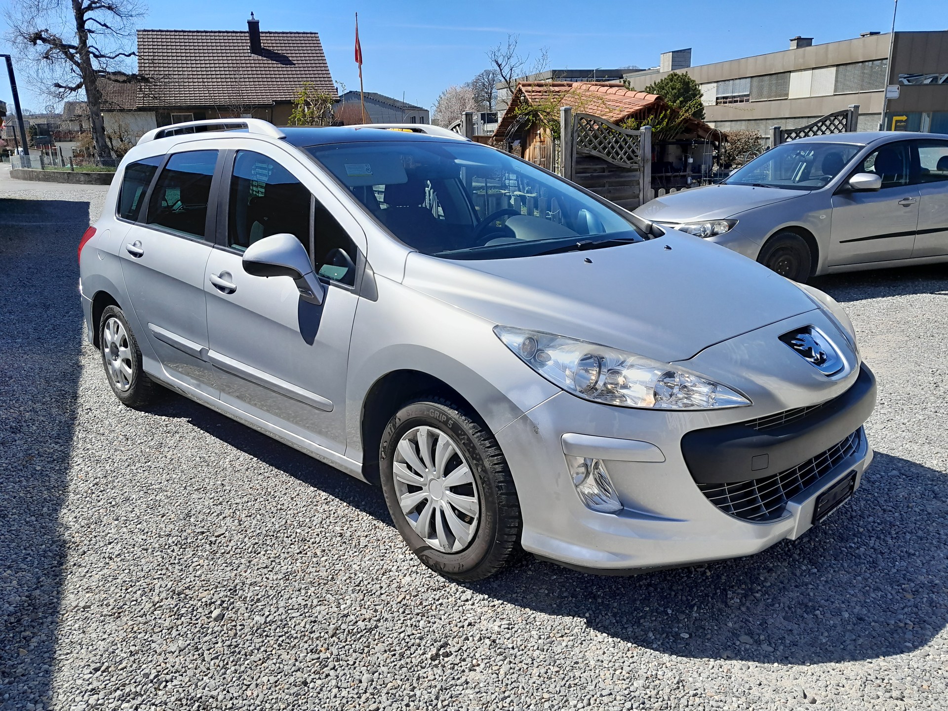 PEUGEOT 308 SW 1.6 HDI Trendy-image-2