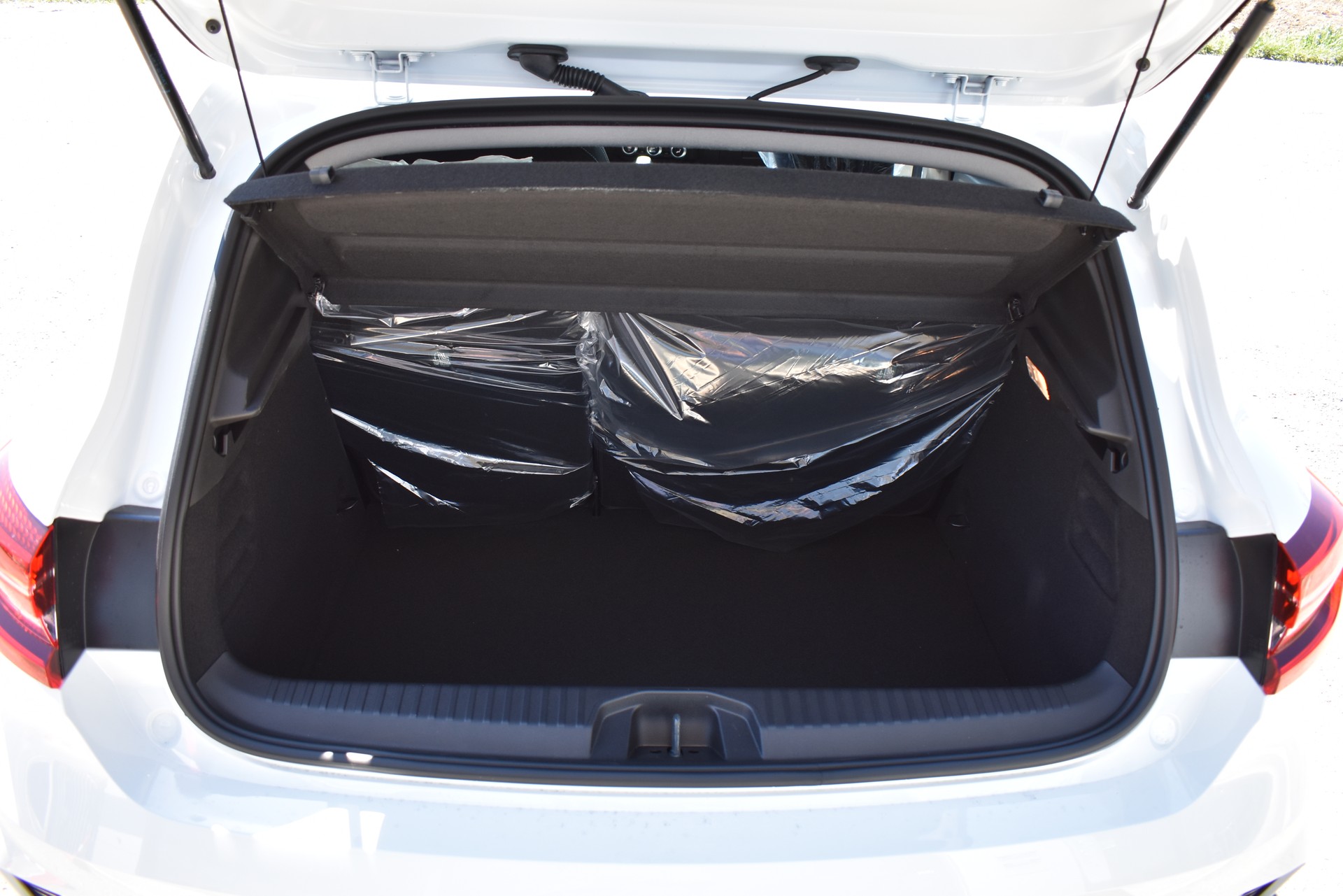 MITSUBISHI COLT 1.6 HEV Intense-image-13