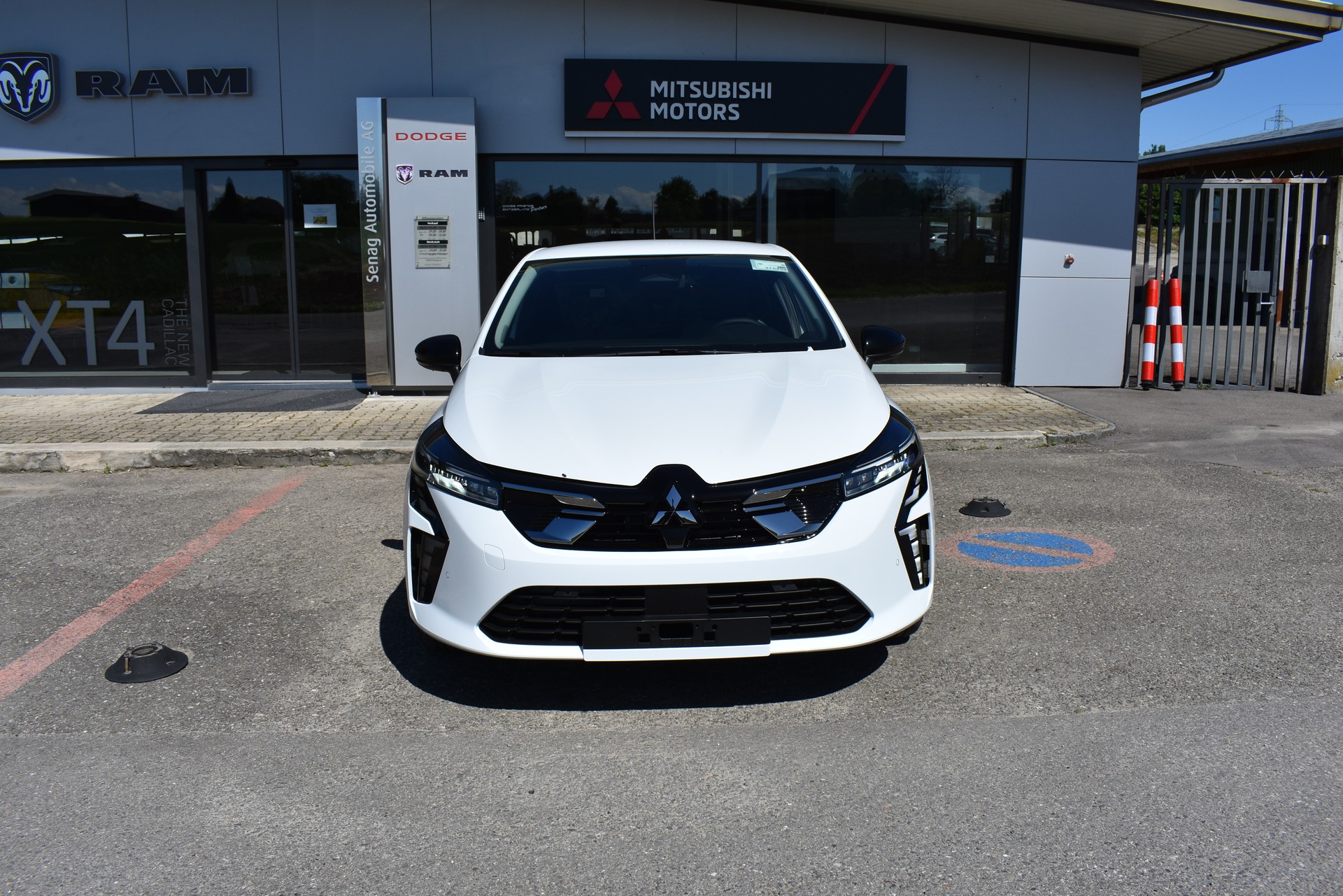 MITSUBISHI COLT 1.6 HEV Intense-image-0
