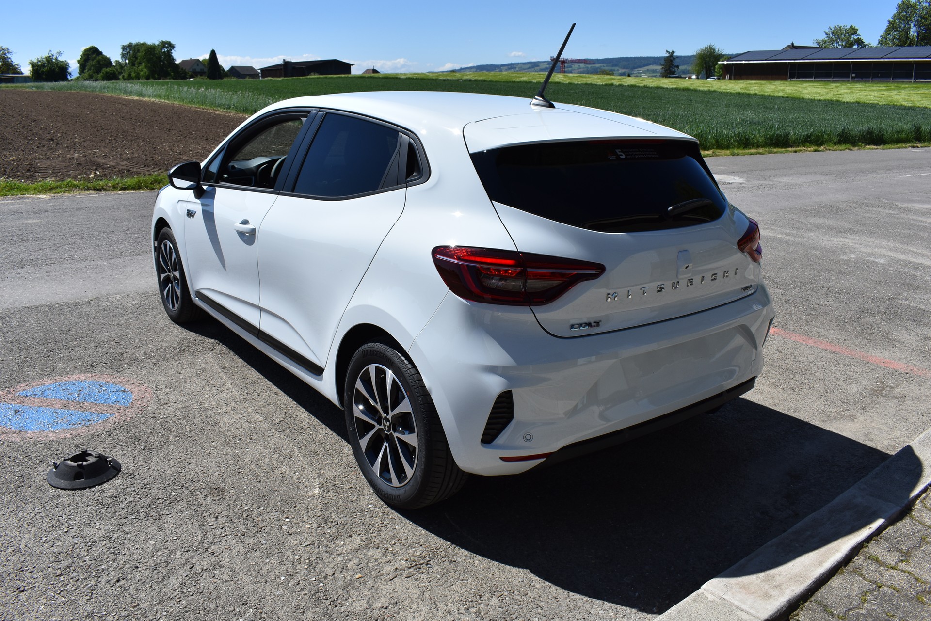 MITSUBISHI COLT 1.6 HEV Intense-image-5
