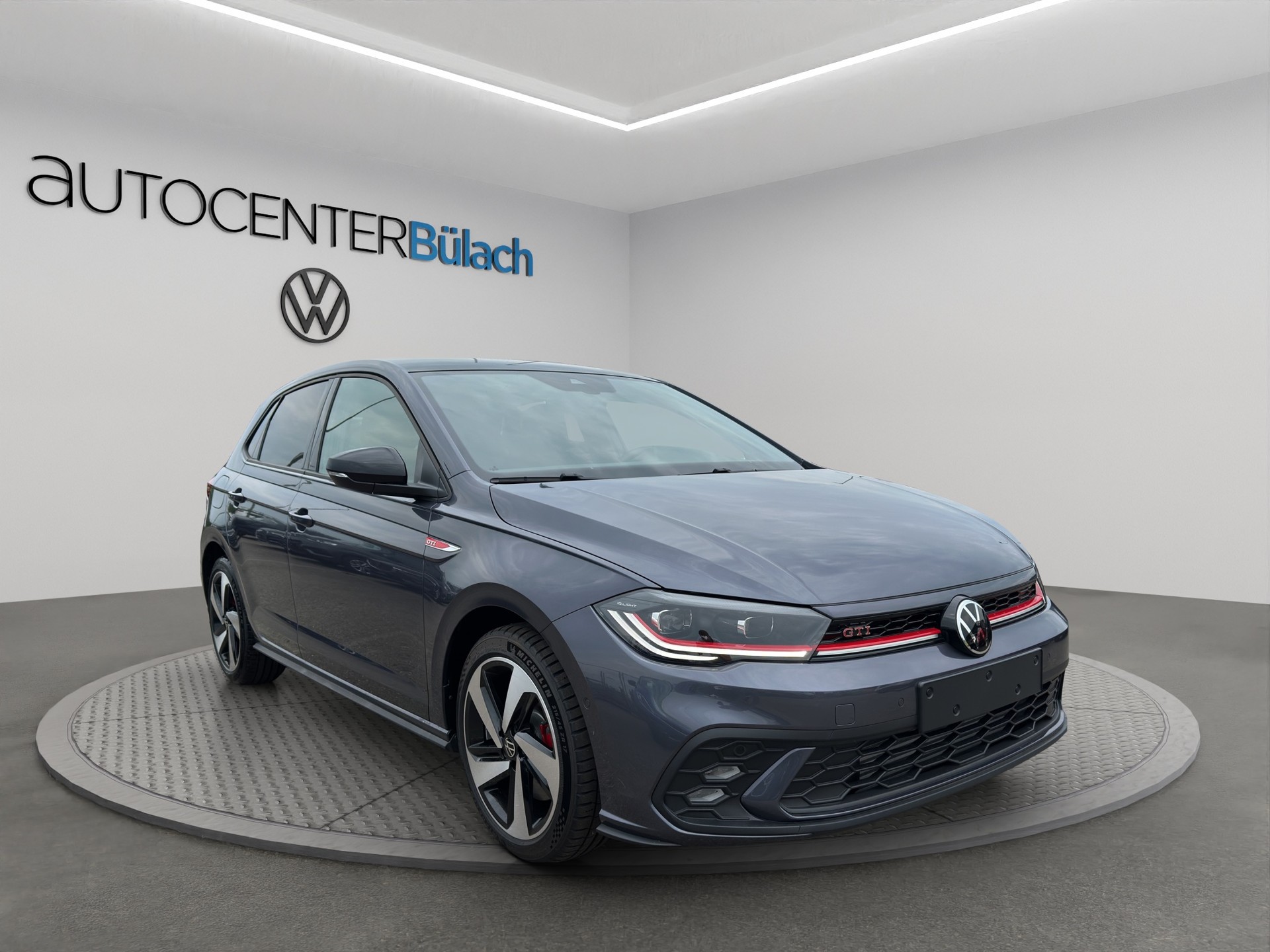 VW Polo 2.0 TSI GTI DSG-image-2