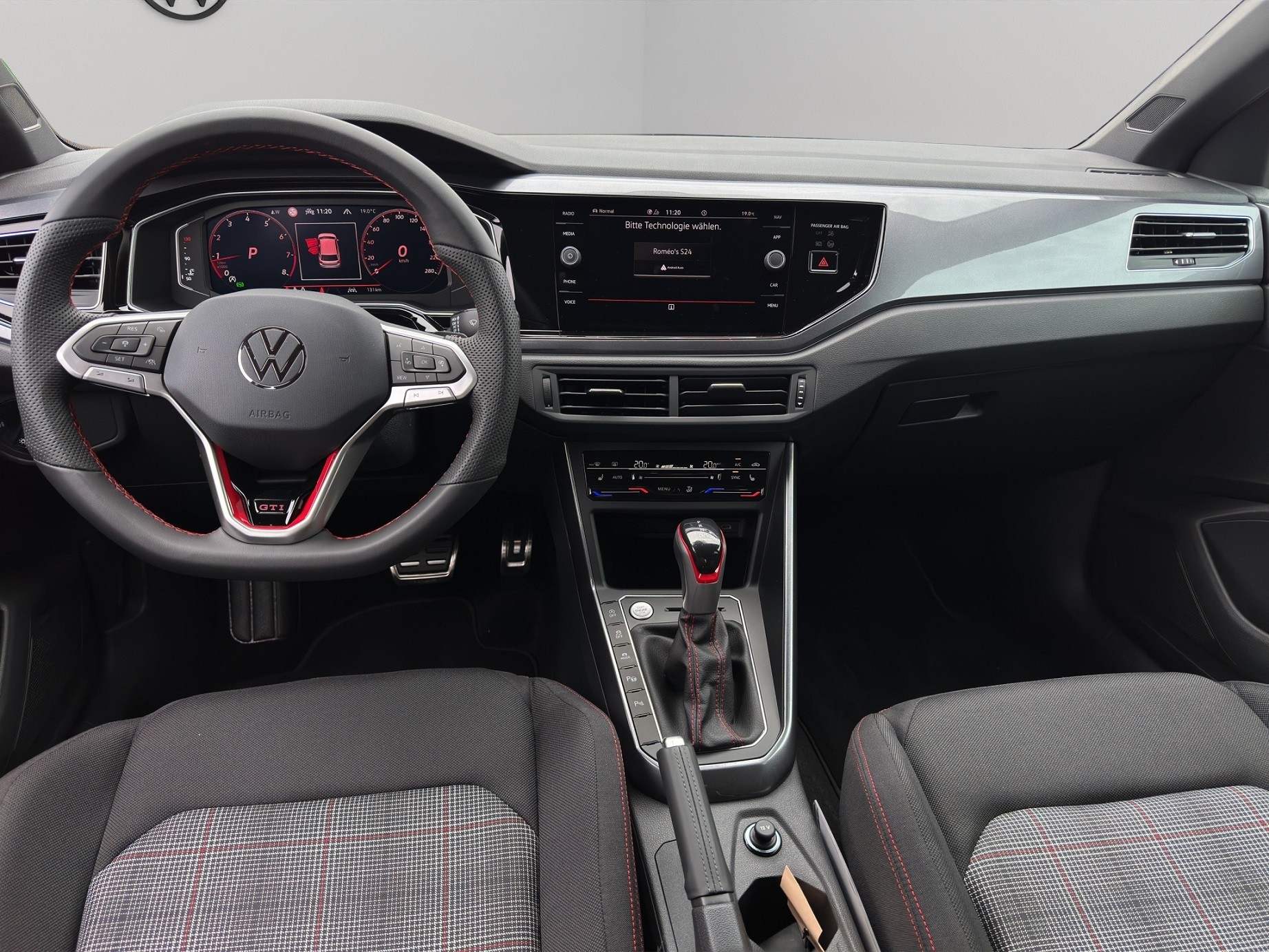 VW Polo 2.0 TSI GTI DSG-image-11