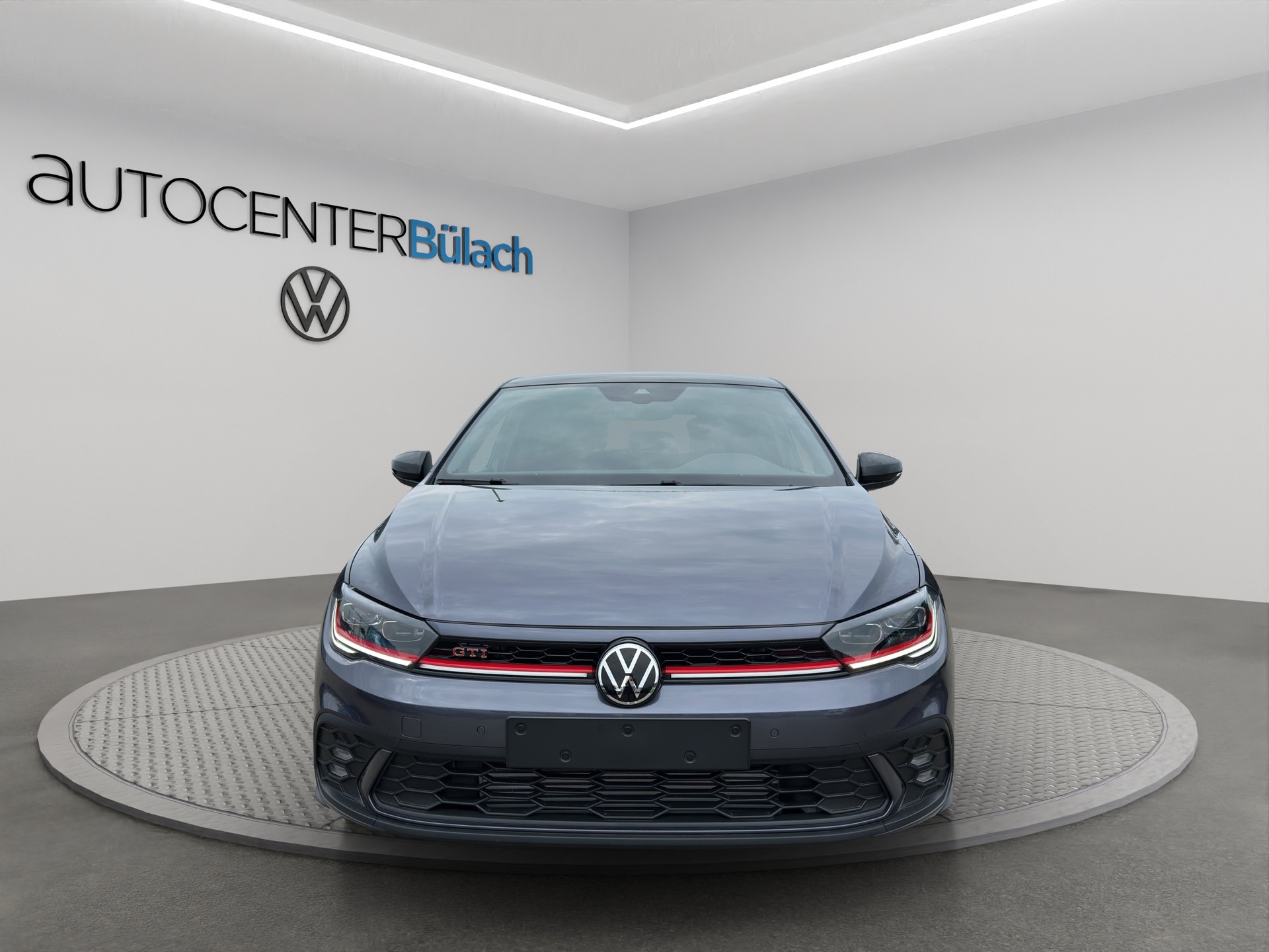 VW Polo 2.0 TSI GTI DSG-image-1