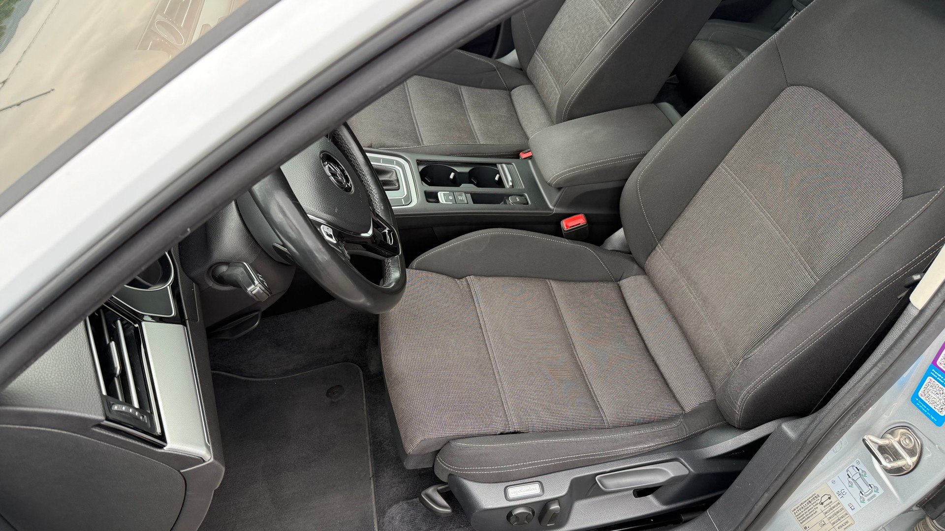 VW Passat Variant 2.0 TDI BMT Comfortline DSG-image-7