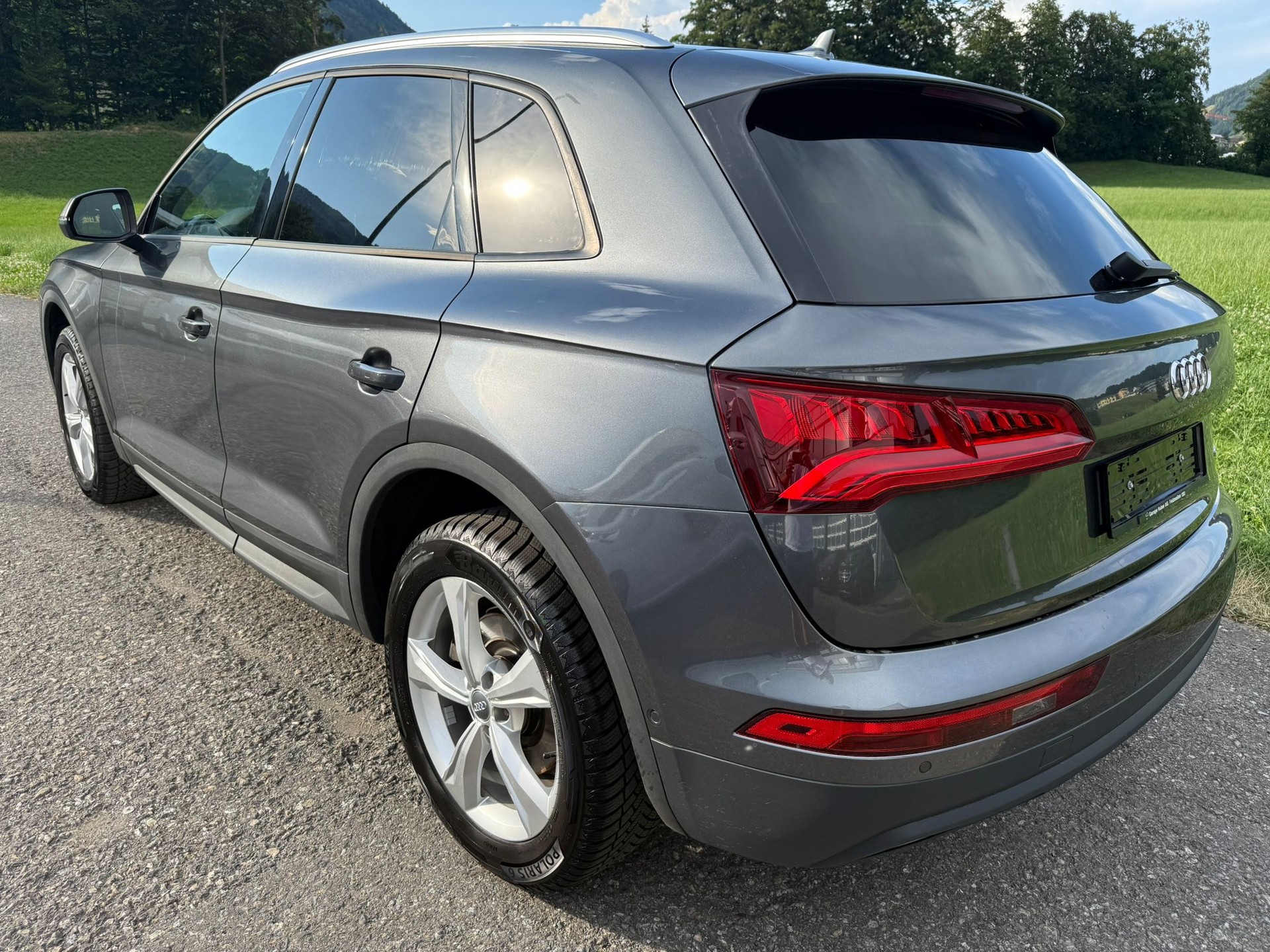 AUDI Q5 40 TDI quattro S-tronic-image-6