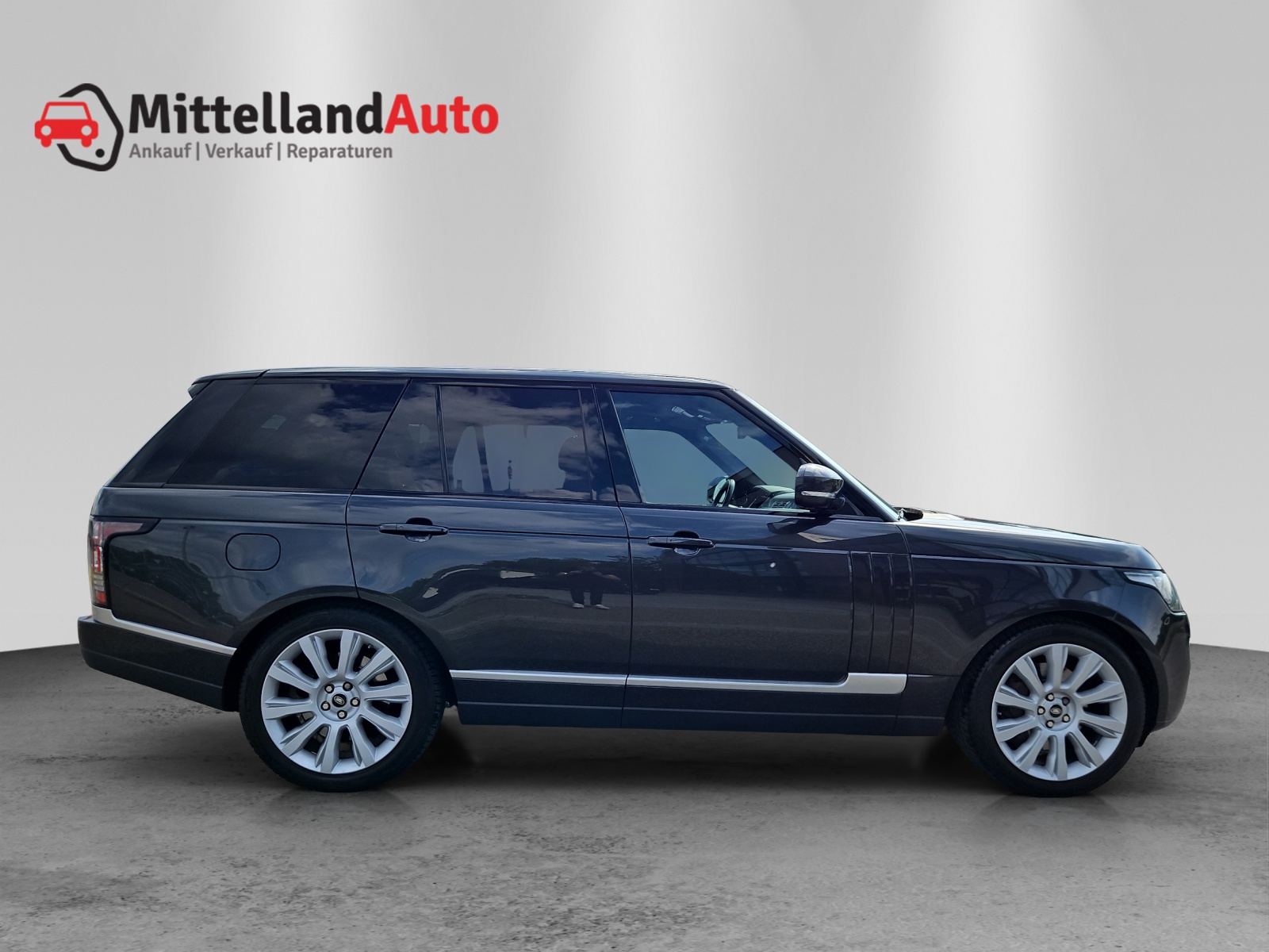 LAND ROVER Range Rover 4.4 SDV8 Vogue Automatic-image-3