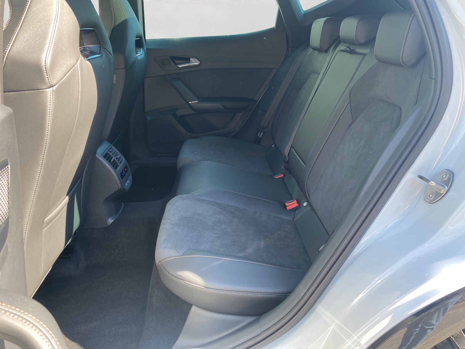 CUPRA Formentor 2.0TSI VZ 4Drive DSG-image-8