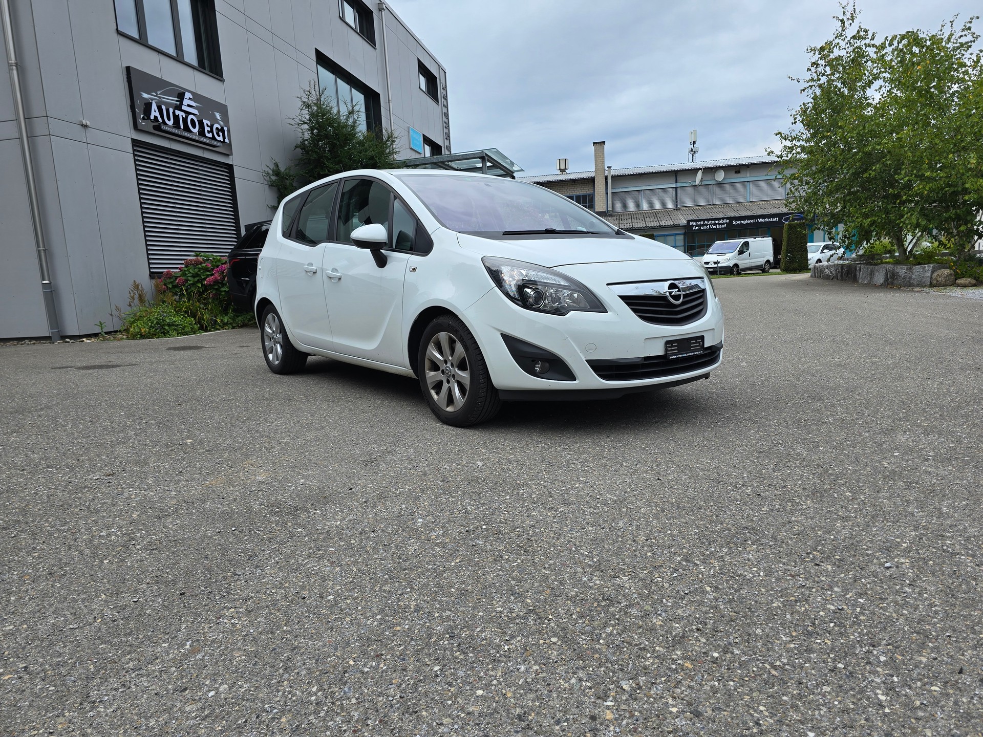 OPEL Meriva 1.4 Turbo Cosmo-image-2