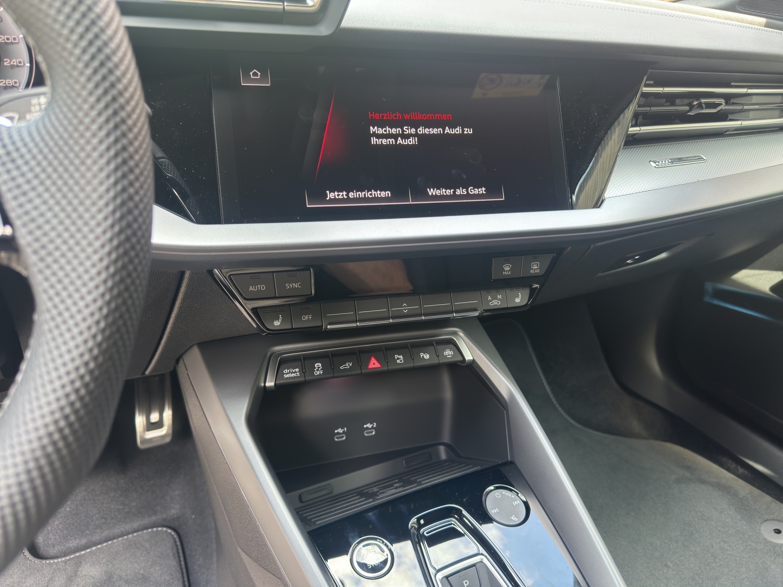 AUDI A3 Sportback 45 TFSI e S line Attraction S-tronic-image-10