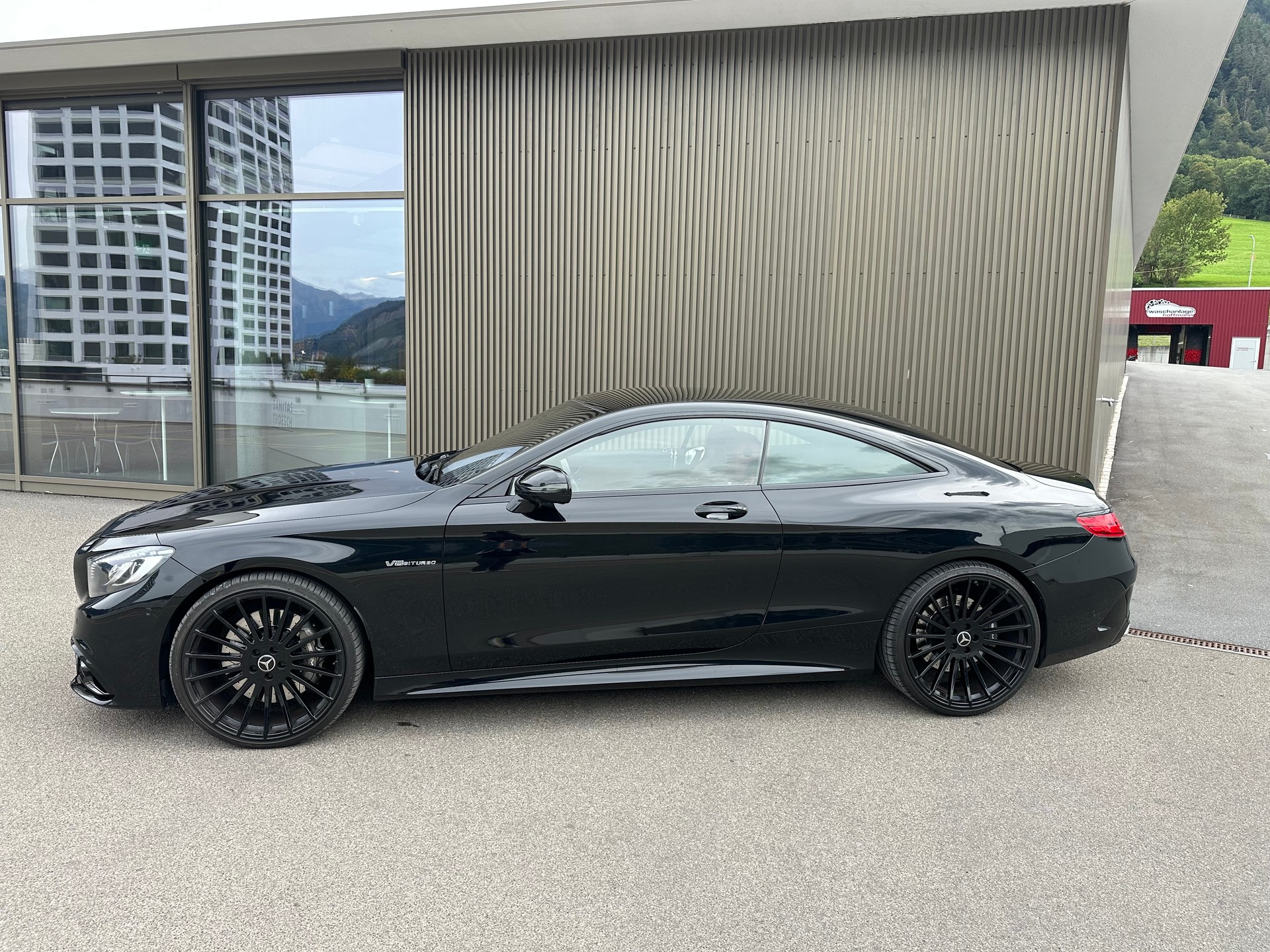 MERCEDES-BENZ S 63 AMG 4Matic Speedshift MCT Edition 1, all black, 22‘ Zoll, Swarovski-Paket-image-1