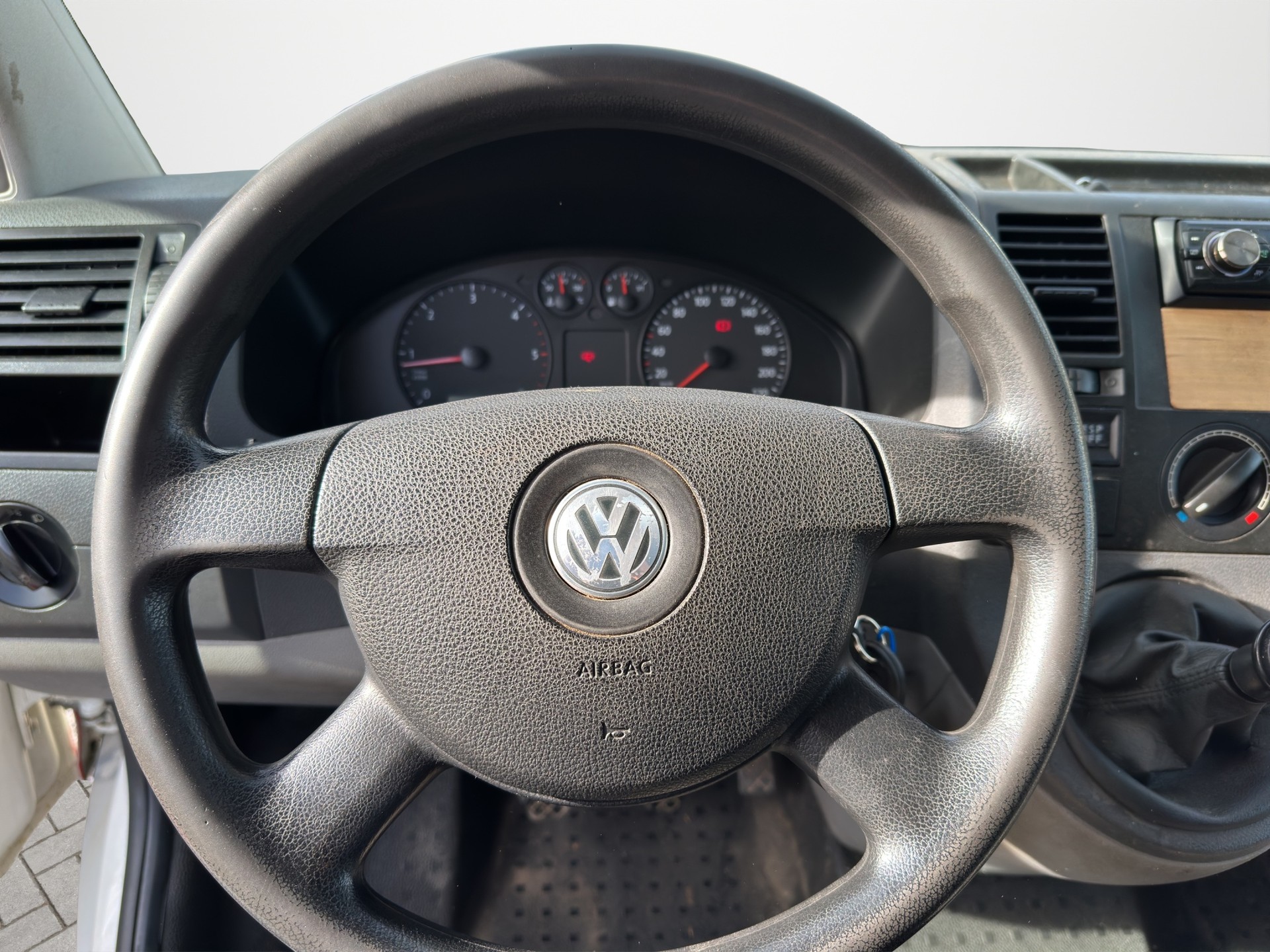 VW T5 2.5 TDI PD 4MOTION-image-9