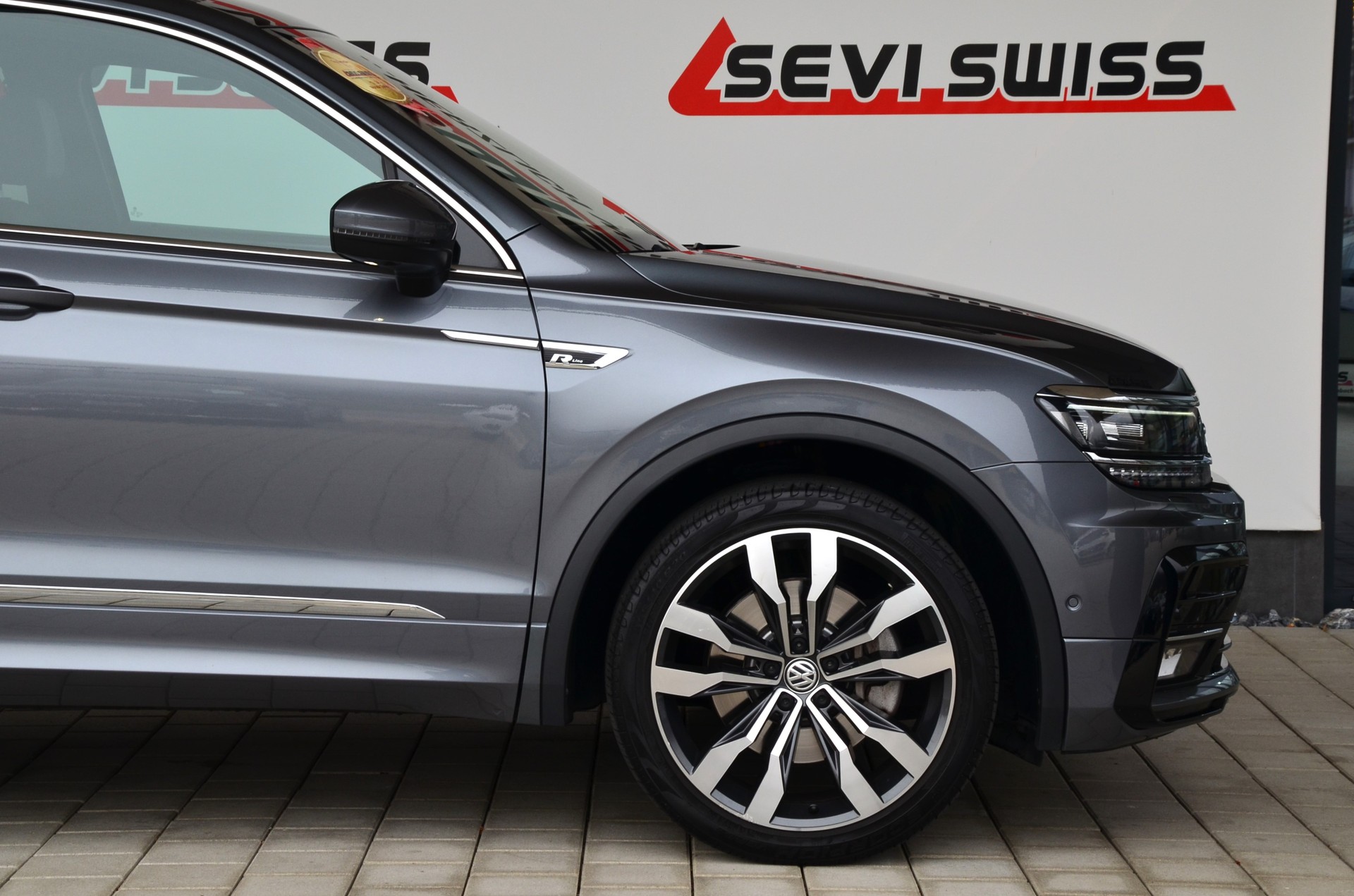 VW Tiguan Allspace 2.0TSI Highline 4Motion DSG*R-Line*Frisch ab MFK,1 Jahr oder 20000km Garantie auf Motor und Getriebe*-image-2