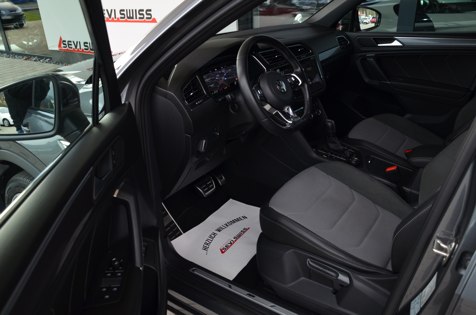 VW Tiguan Allspace 2.0TSI Highline 4Motion DSG*R-Line*Frisch ab MFK,1 Jahr oder 20000km Garantie auf Motor und Getriebe*-image-11