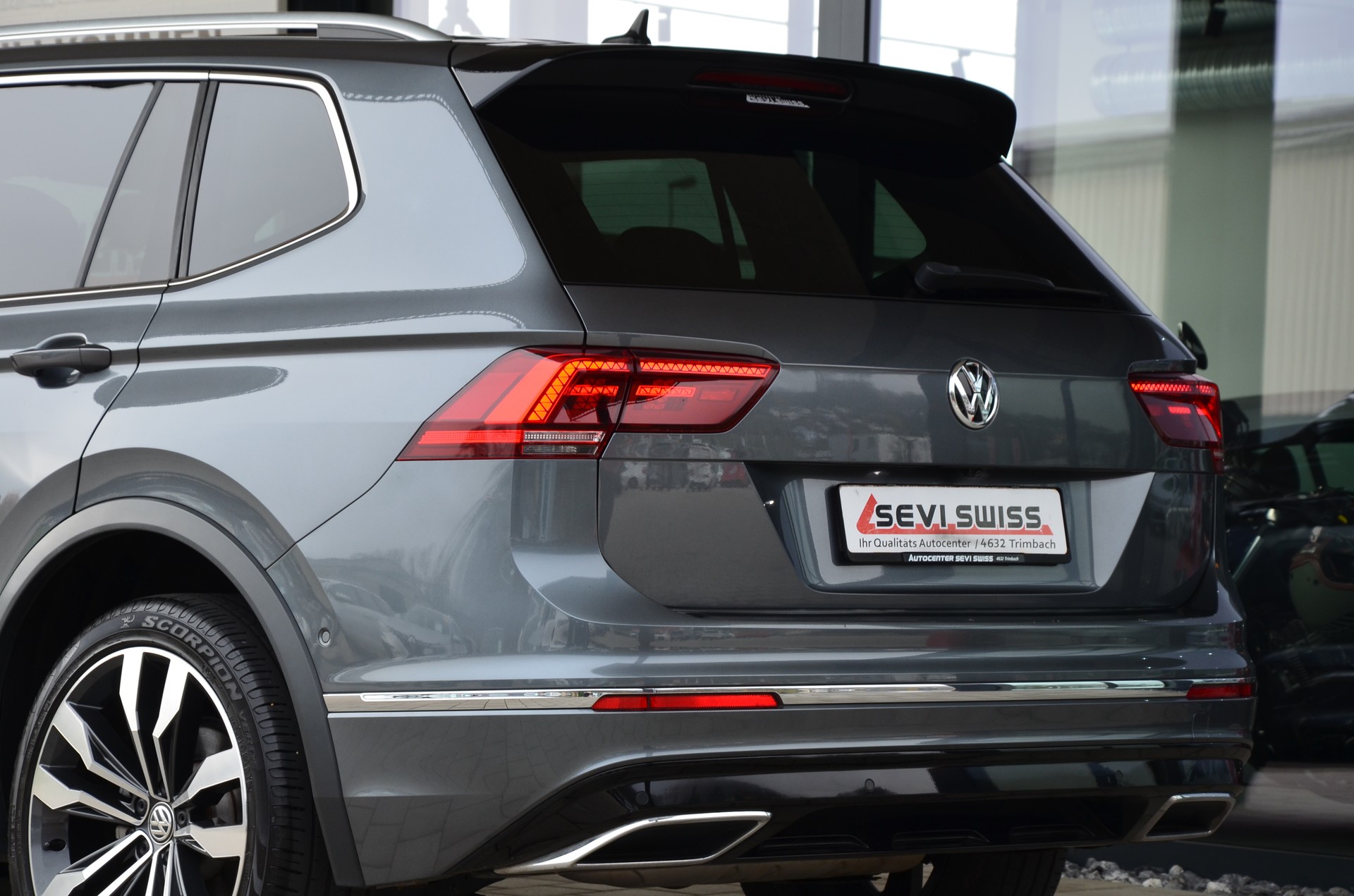 VW Tiguan Allspace 2.0TSI Highline 4Motion DSG*R-Line*Frisch ab MFK,1 Jahr oder 20000km Garantie auf Motor und Getriebe*-image-6