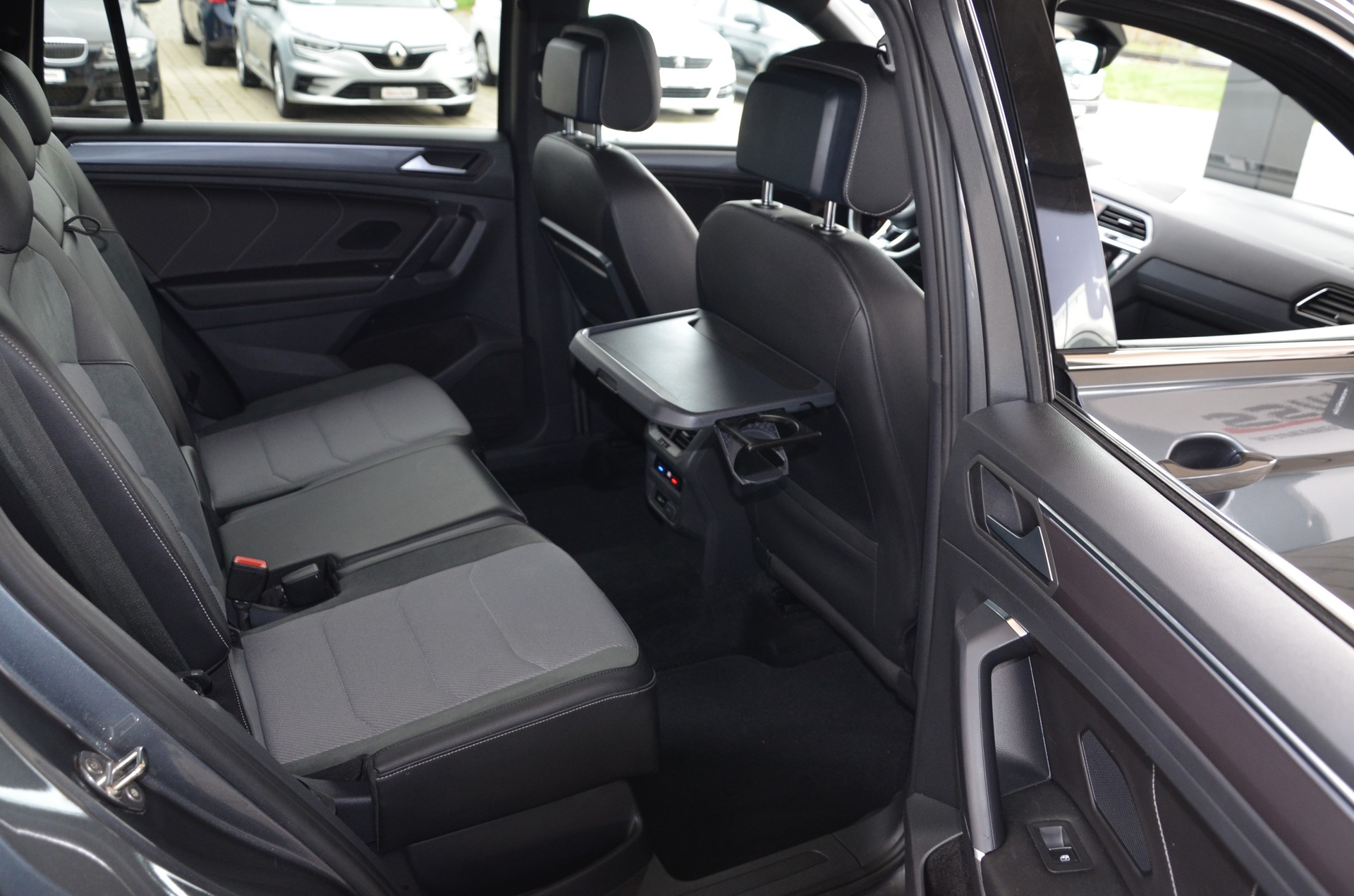VW Tiguan Allspace 2.0TSI Highline 4Motion DSG*R-Line*Frisch ab MFK,1 Jahr oder 20000km Garantie auf Motor und Getriebe*-image-14