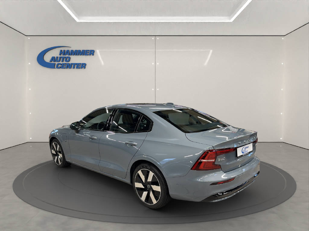 VOLVO S60 2.0 T8 TE Ultimate Dark eAWD-image-4