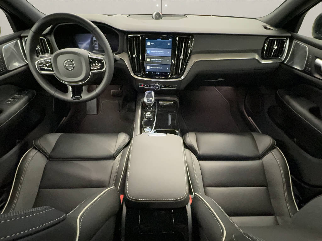 VOLVO S60 2.0 T8 TE Ultimate Dark eAWD-image-15