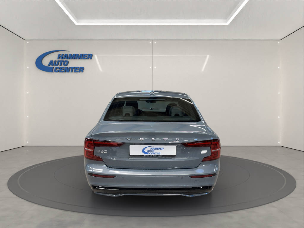 VOLVO S60 2.0 T8 TE Ultimate Dark eAWD-image-7