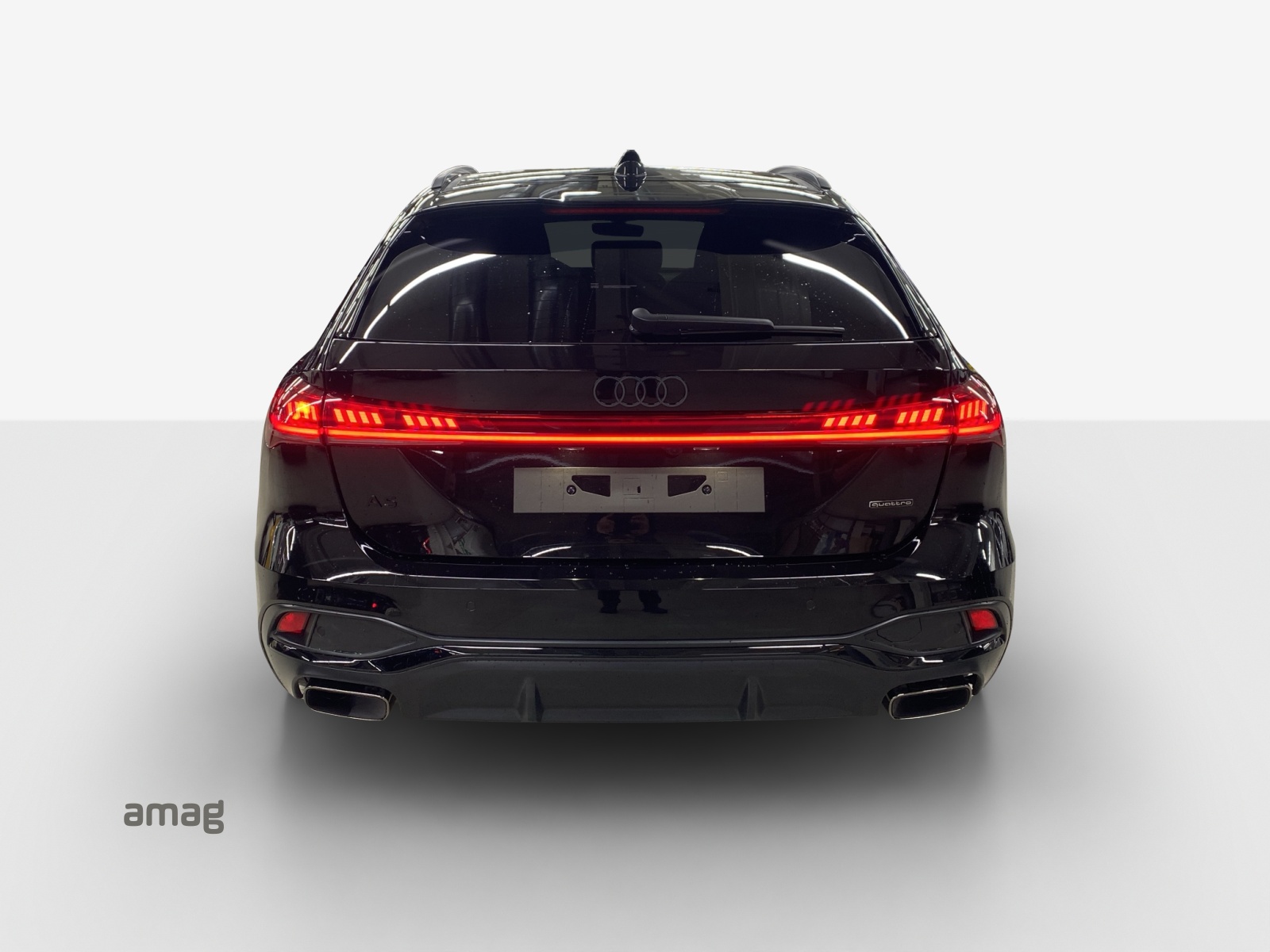 AUDI A5 Avant e-hybrid quattro Attraction 220 kW S tronic-image-3