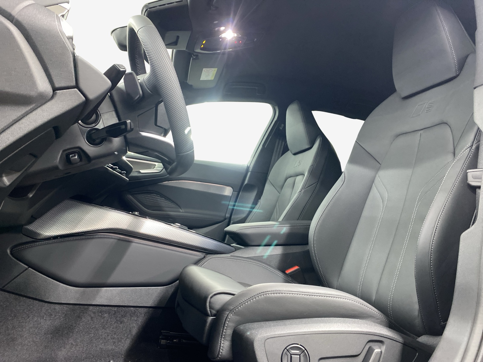 AUDI A5 Avant e-hybrid quattro Attraction 220 kW S tronic-image-7