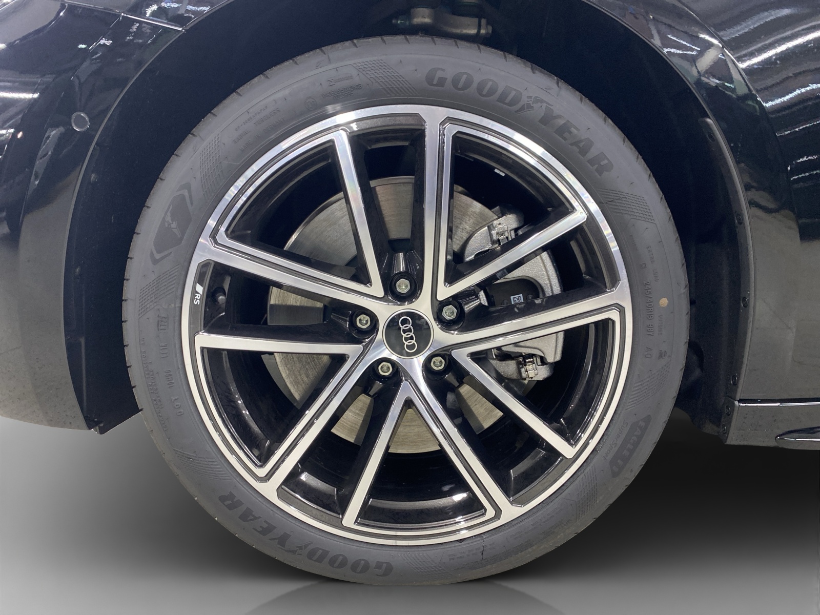 AUDI A5 Avant e-hybrid quattro Attraction 220 kW S tronic-image-15