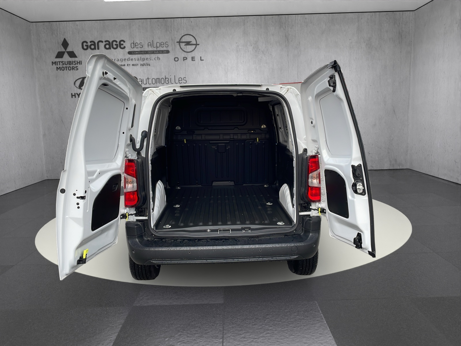 OPEL Combo-e cargo 2.4 t Electric-image-9