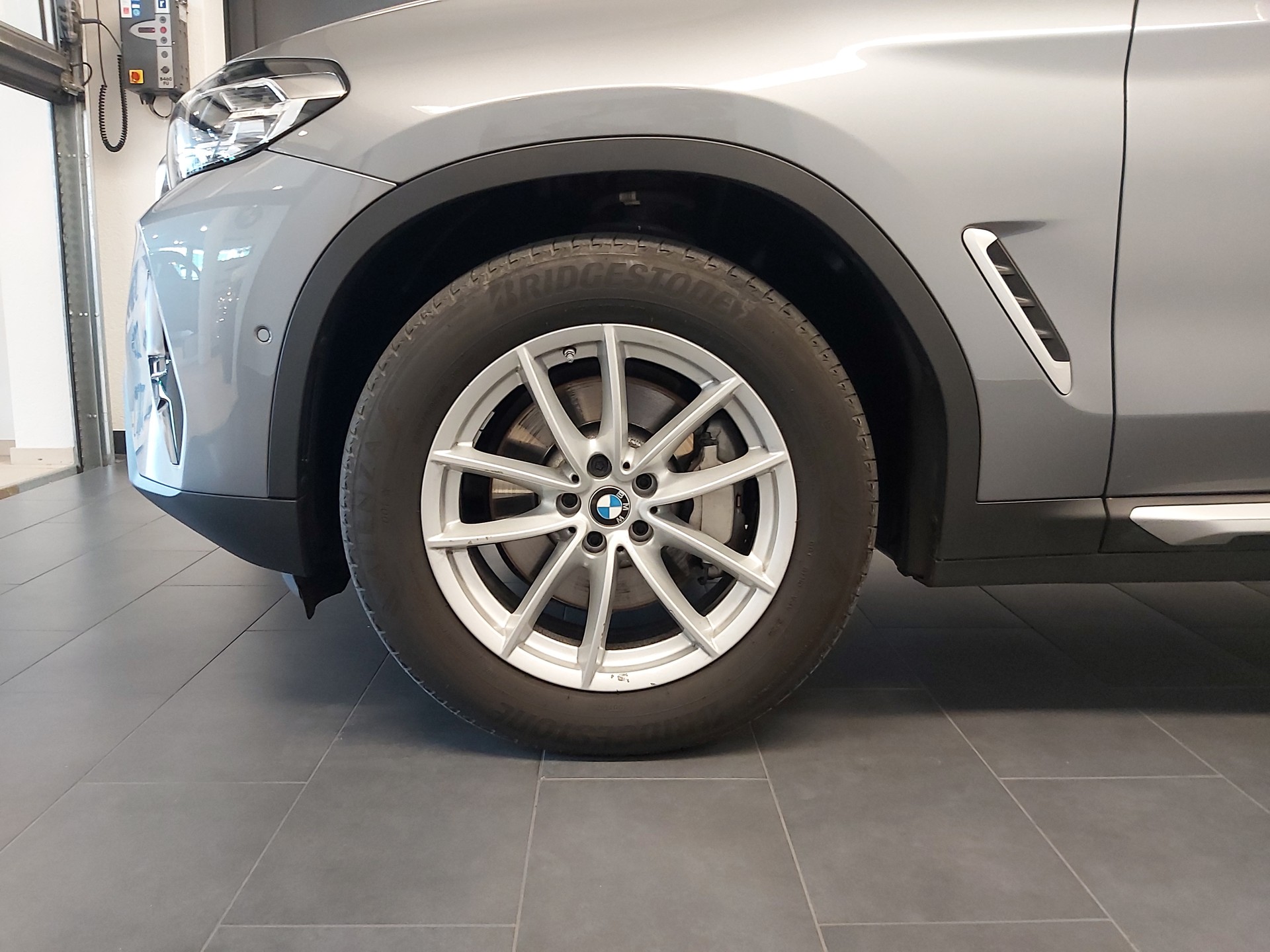 BMW X3 xDrive 48V 30d-image-2