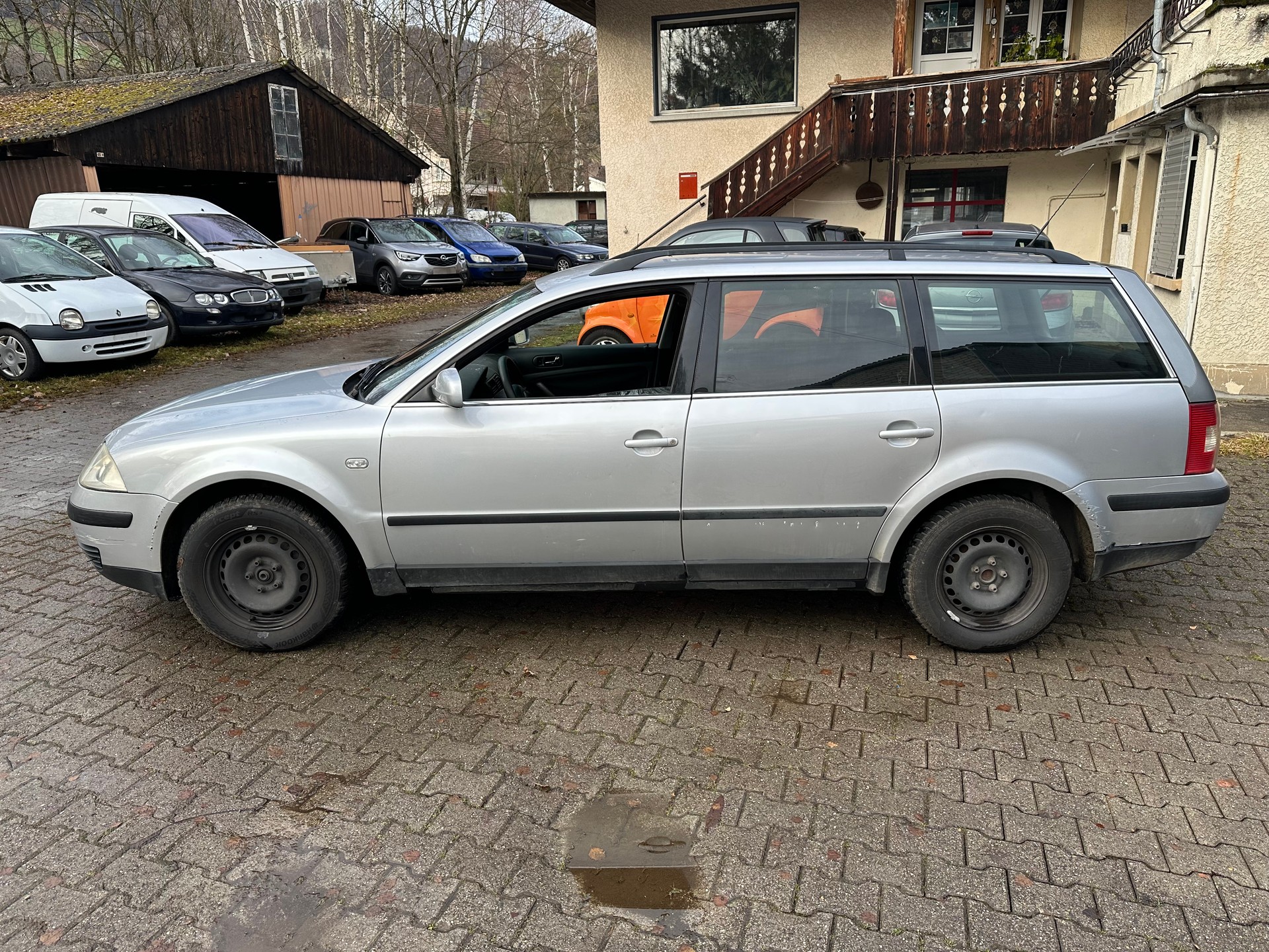 VW Passat Variant 1.9 TDI Trendline FIXPREIS-image-6