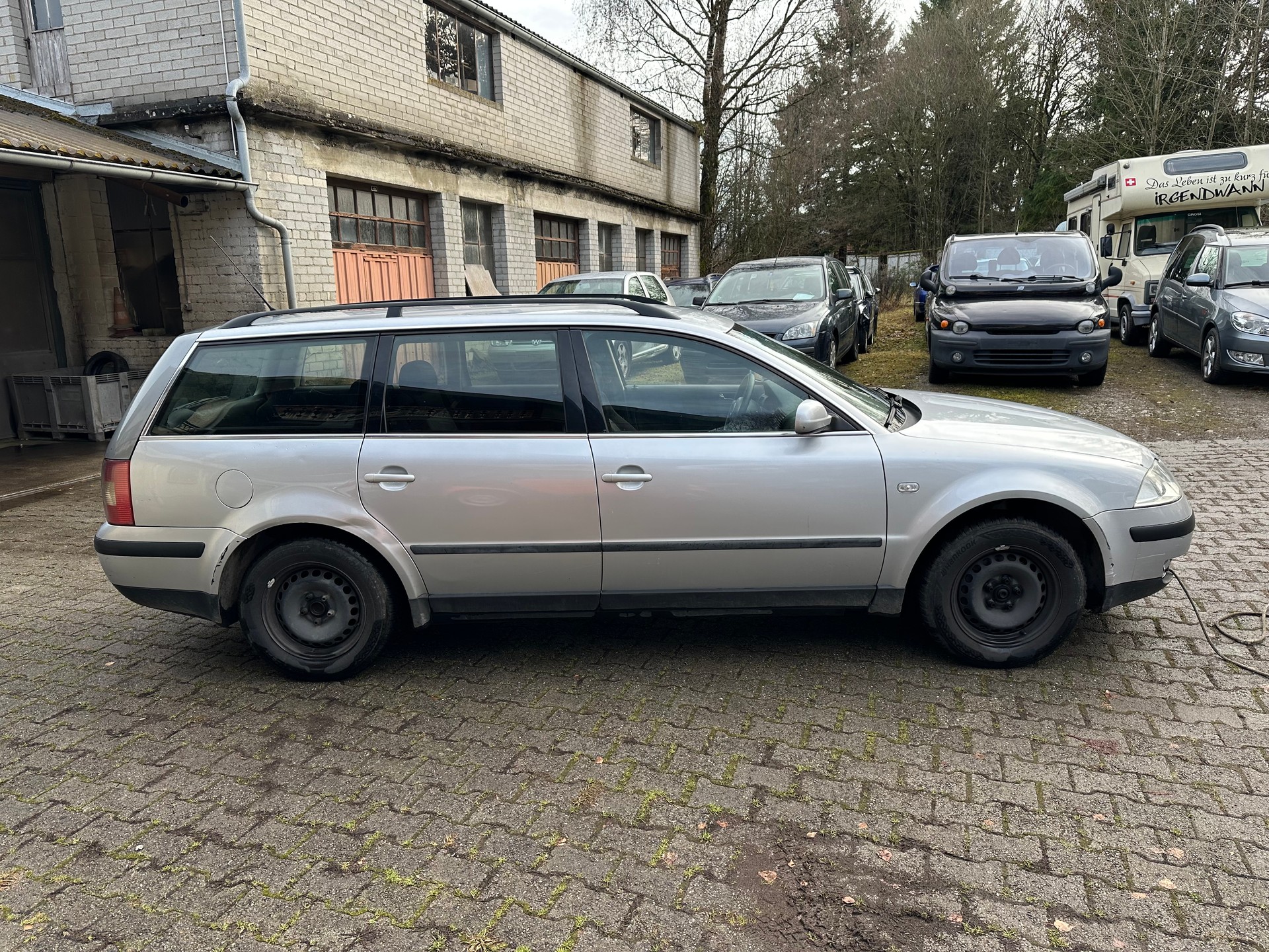 VW Passat Variant 1.9 TDI Trendline FIXPREIS-image-0