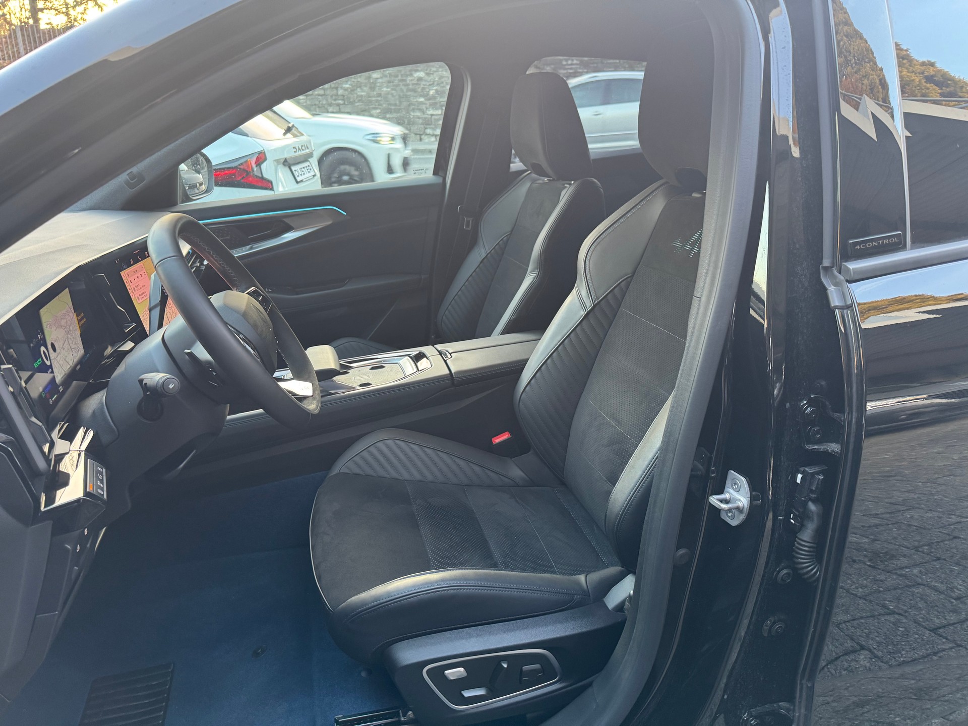 RENAULT Rafale 1.2 E-Tech Plug-in Hybrid 300 4x4 Atelier Alpine-image-13