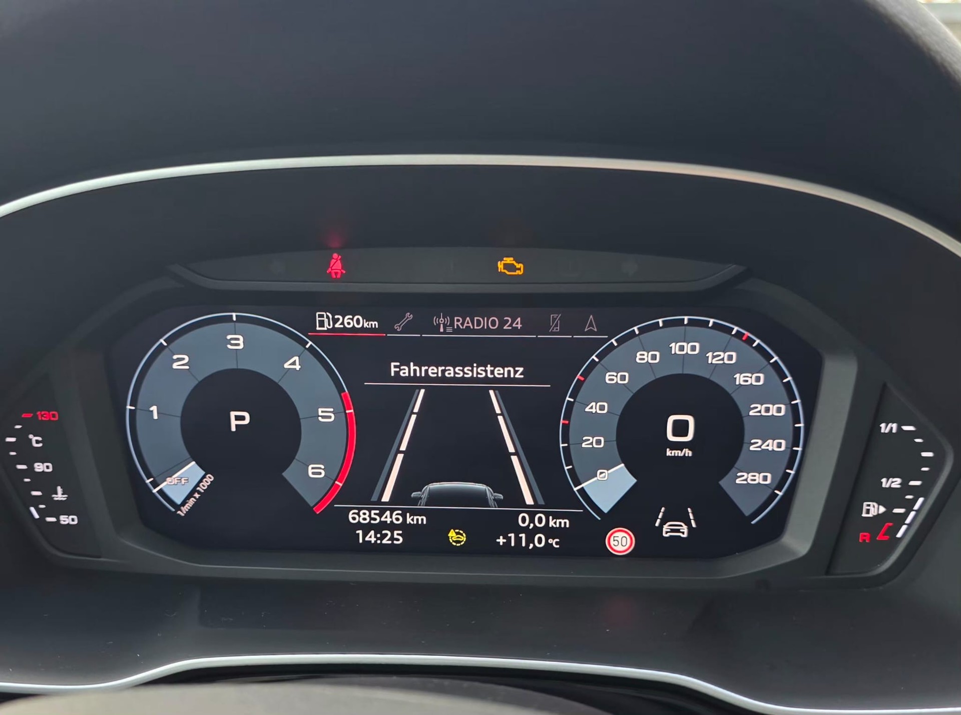 AUDI Q3 35 TDI advanced quattro S-tronic-image-13