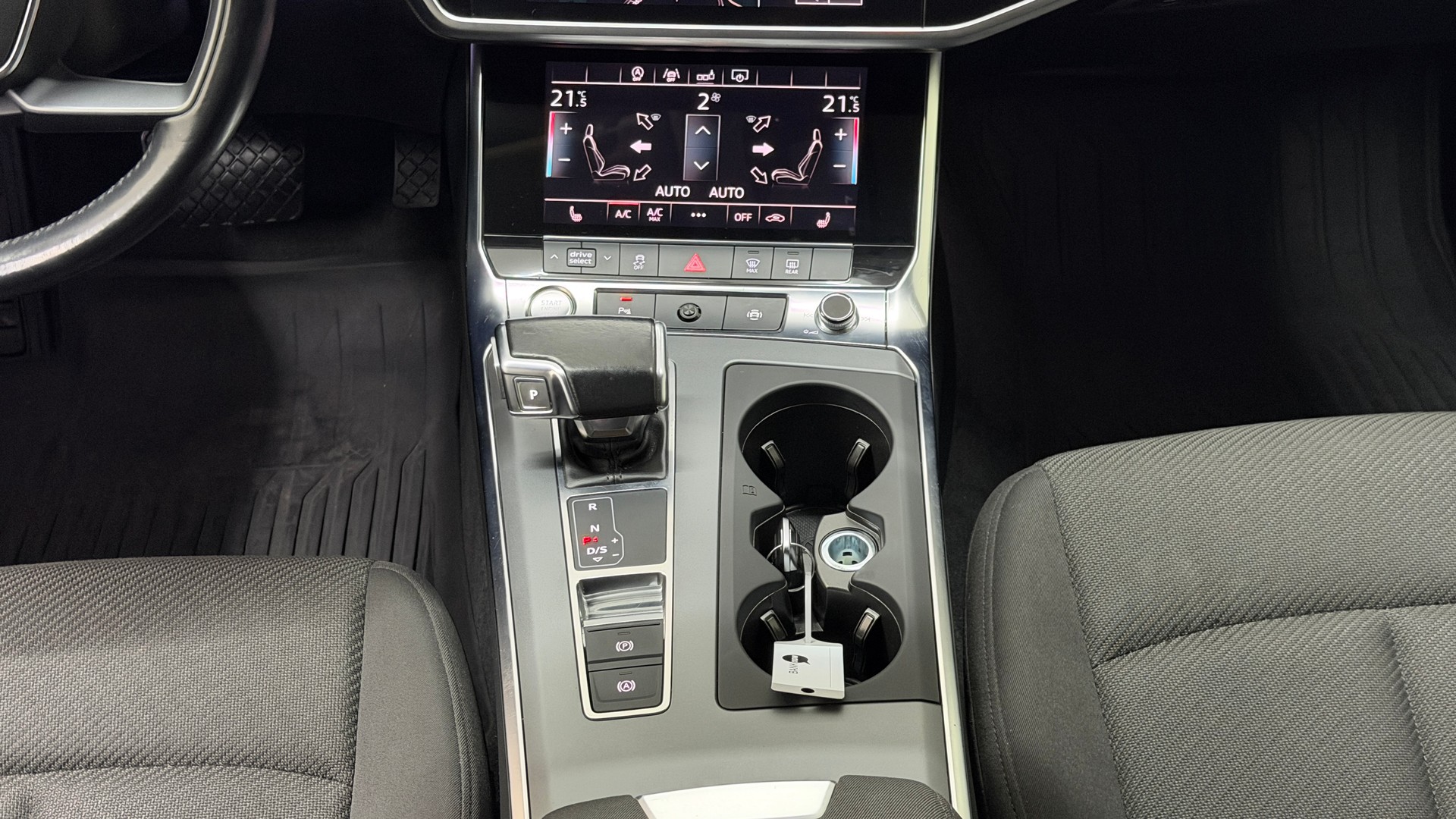 AUDI A6 Avant 50 TDI quattro tiptronic-image-12