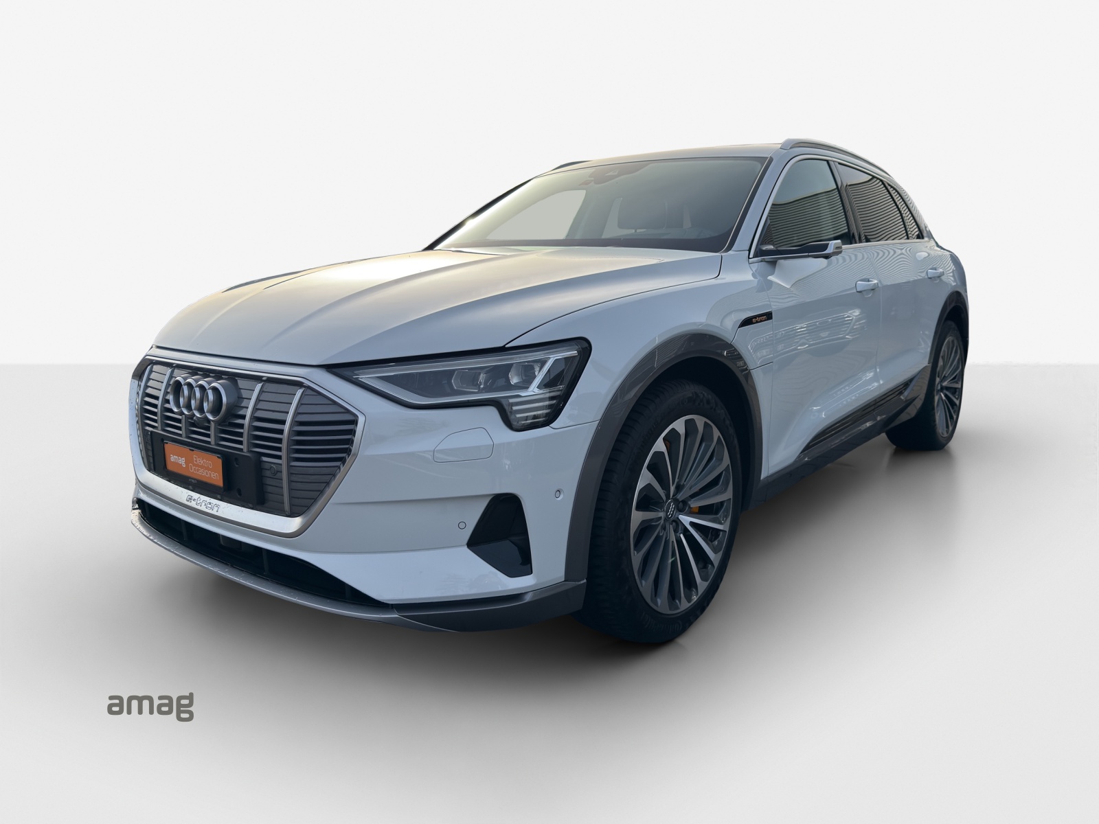 AUDI e-tron 55 Advanced quattro-image-0