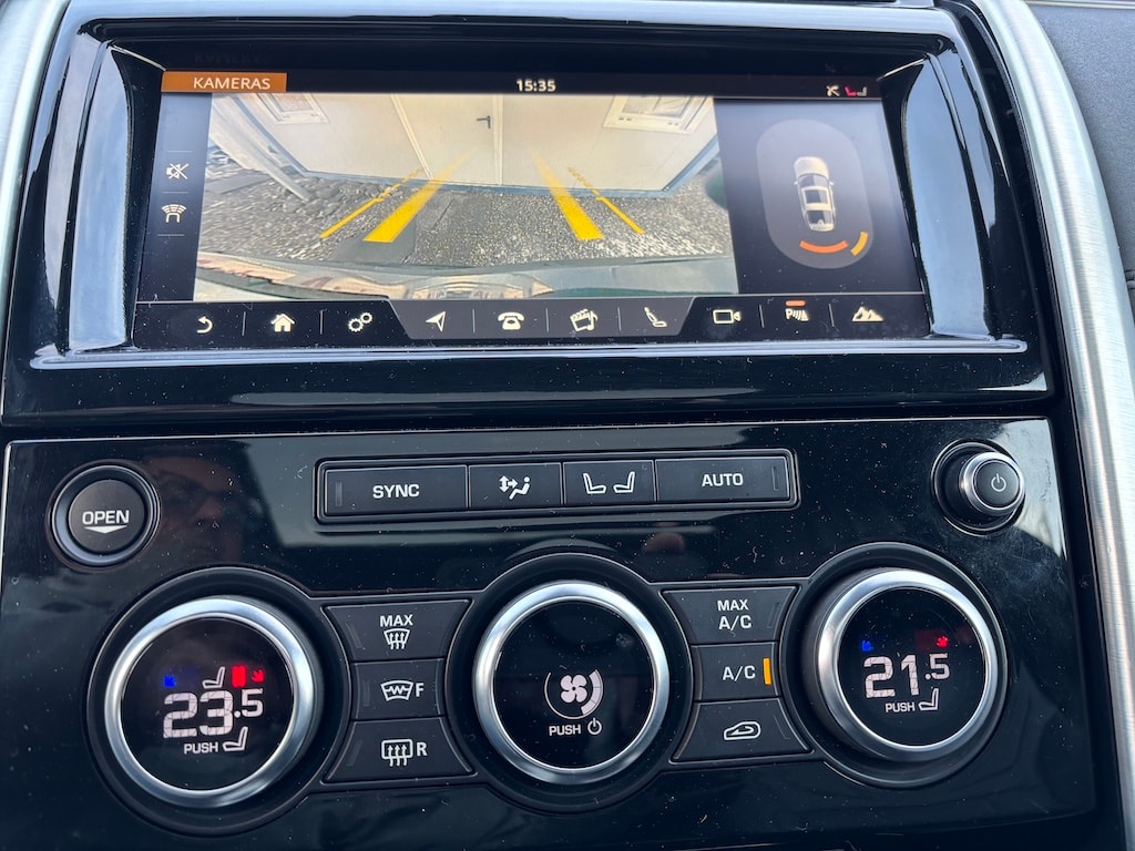 LAND ROVER Discovery 3.0 Si6 HSE Automatic-image-11