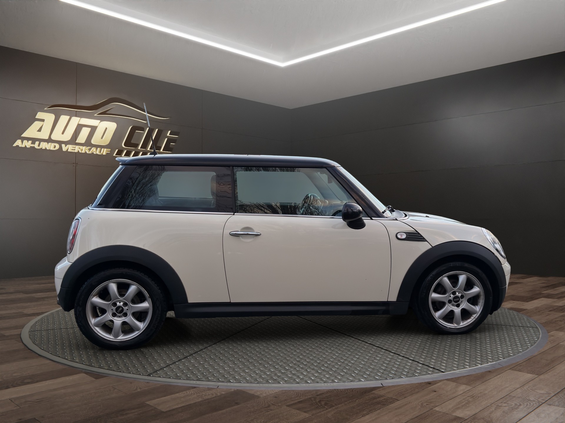 MINI Cooper-image-4