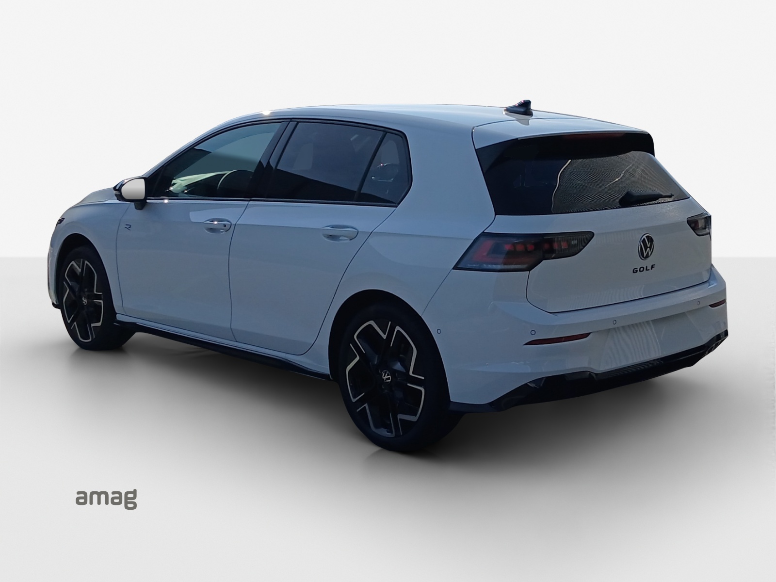 VW Golf 1.5 e TSI mHEV R-Line DSG-image-2