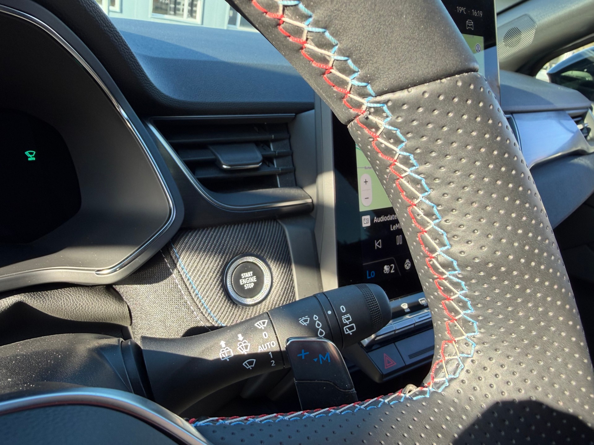 RENAULT CAPTUR "ALPINE" 1.3 TCE ESPRIT" ALPINE" CH WAGEN MIT RENAULT VOLLGARANTIE. NETTO 25`500.--image-18