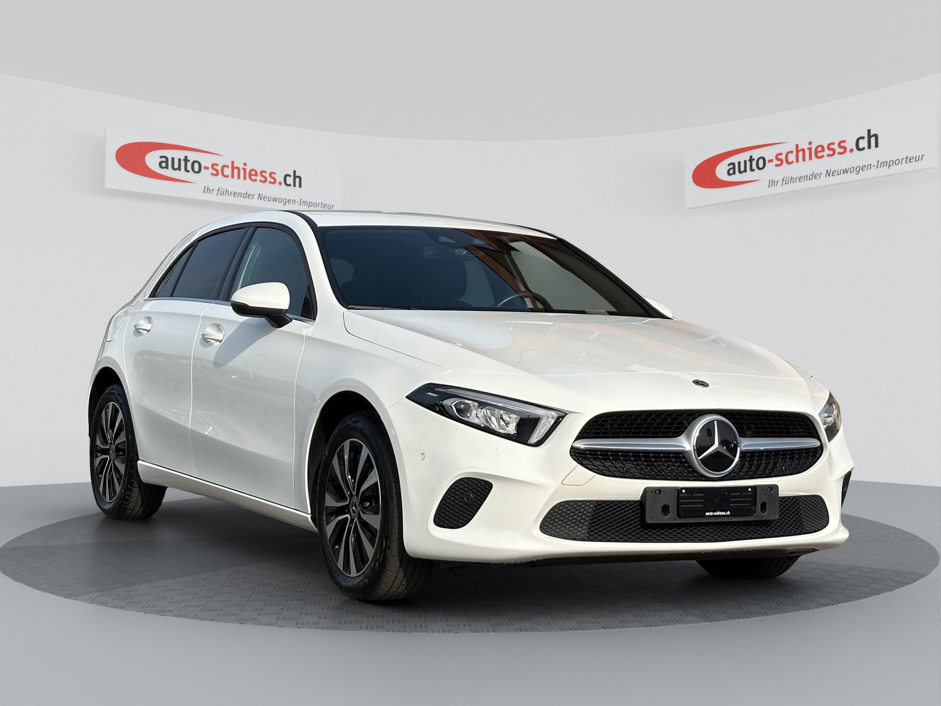 MERCEDES-BENZ A 250e Progressive 8G-DCT-image-0