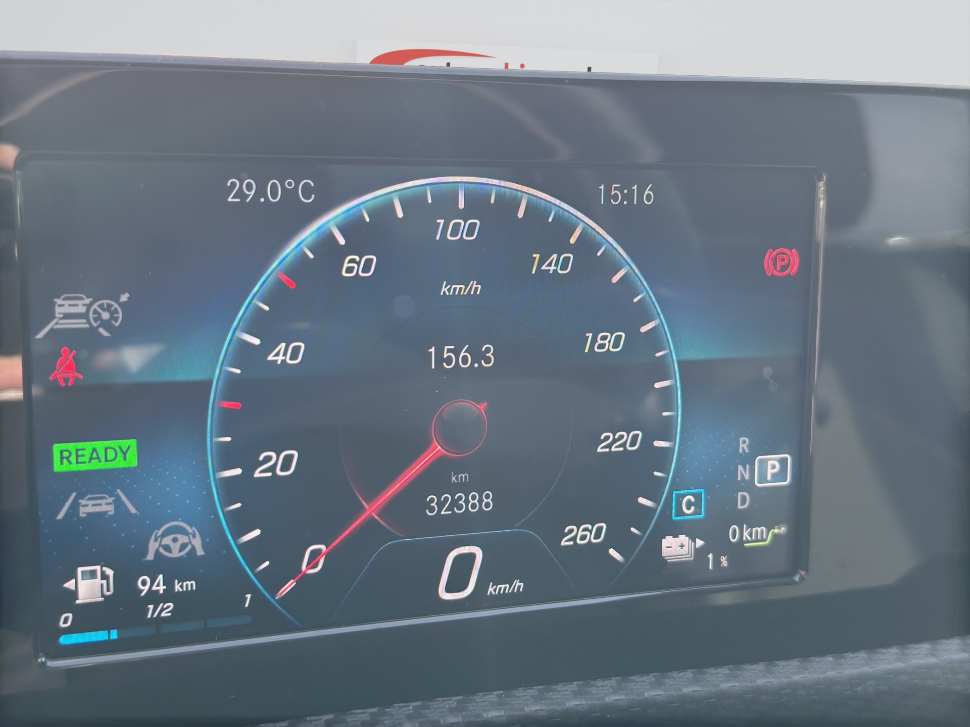 MERCEDES-BENZ A 250e Progressive 8G-DCT-image-10