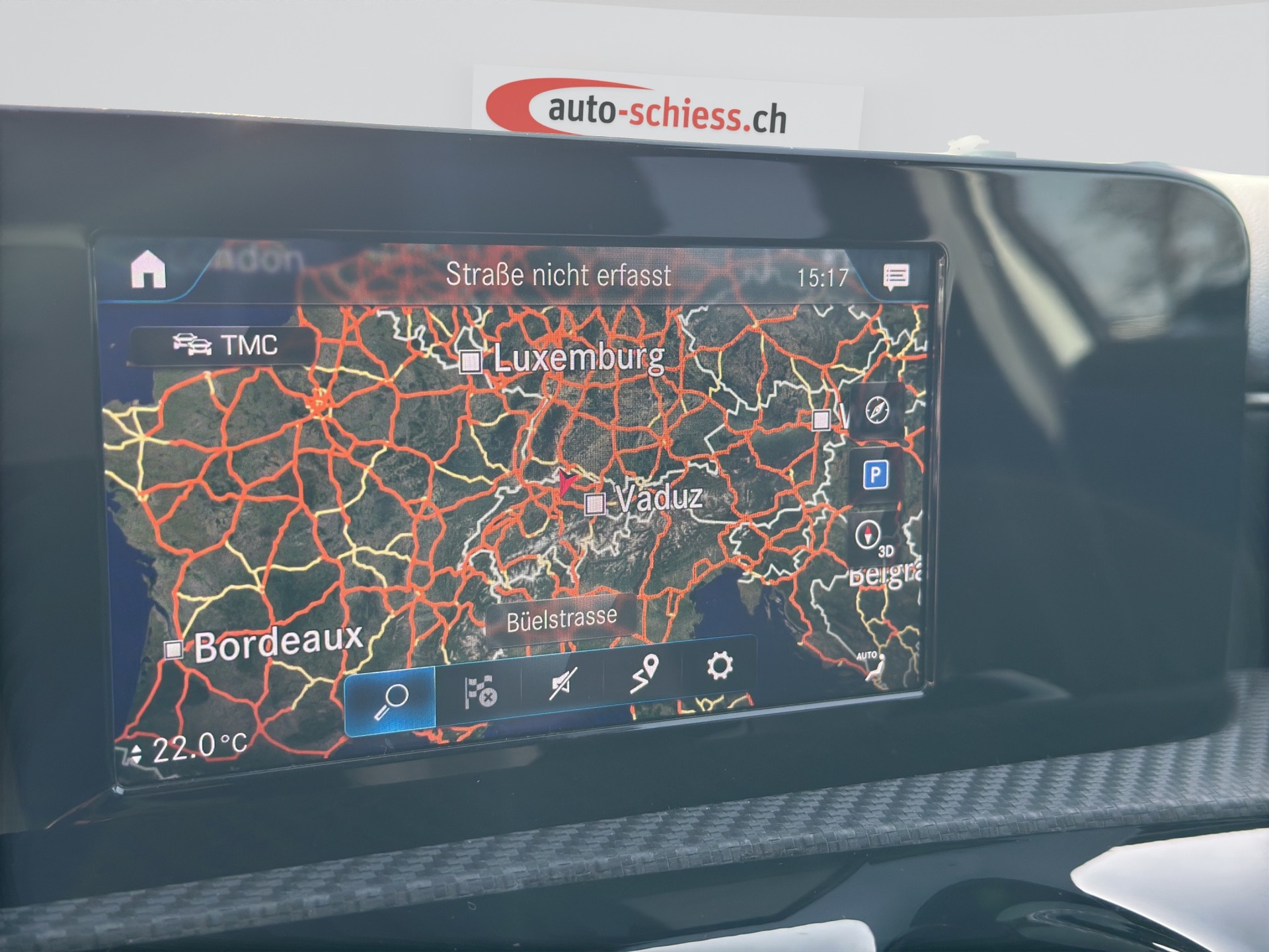 MERCEDES-BENZ A 250e Progressive 8G-DCT-image-12