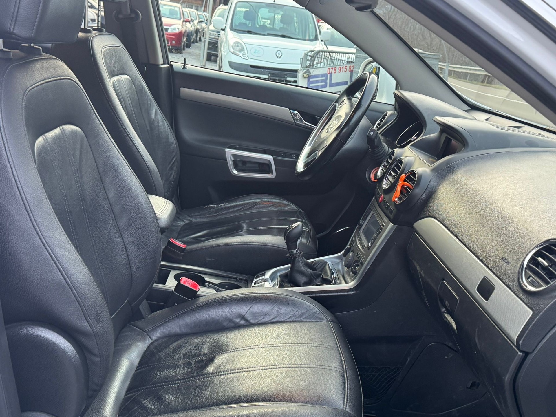 OPEL Antara 2.2 CDTi Cosmo 4WD-image-13