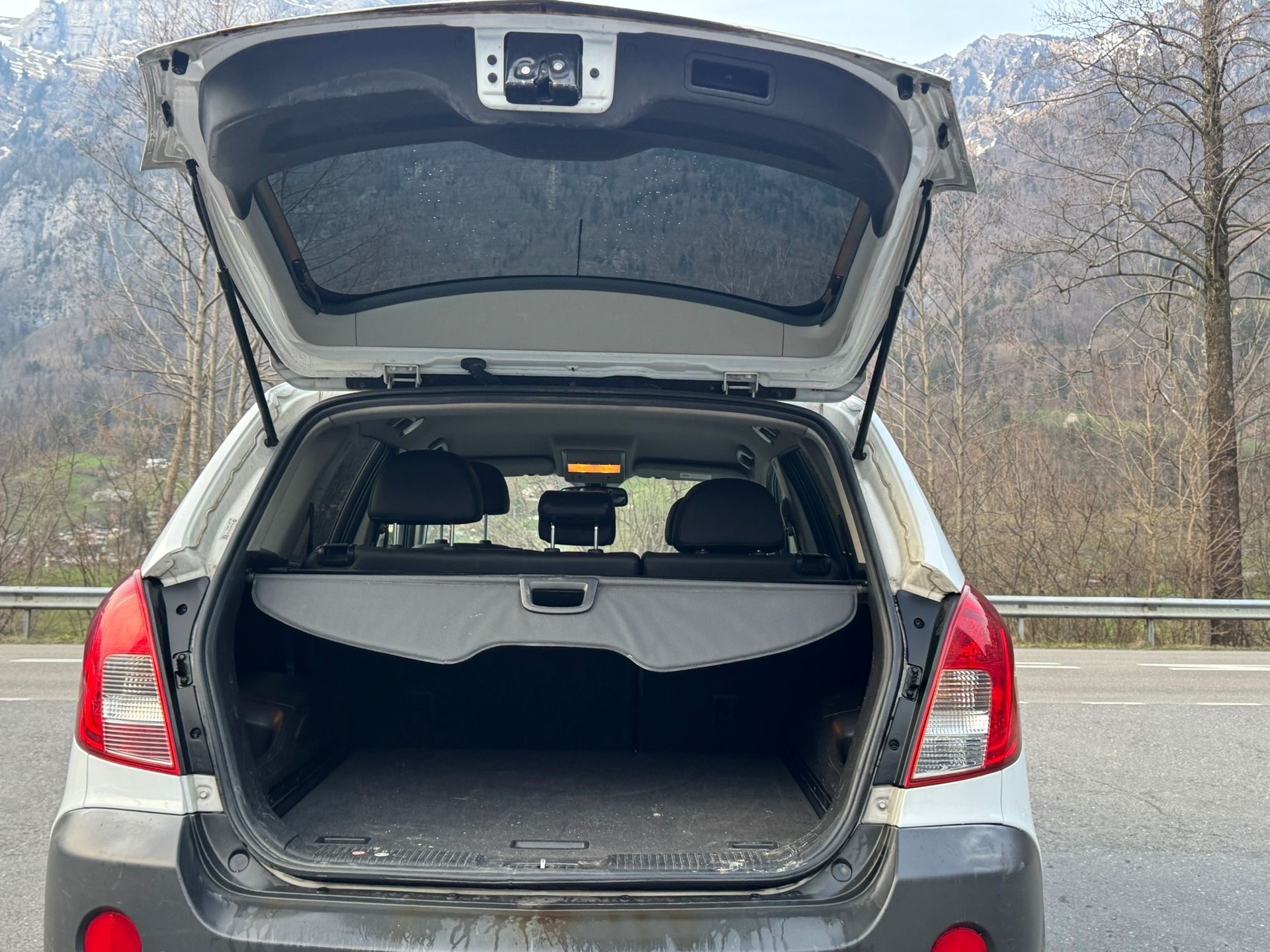 OPEL Antara 2.2 CDTi Cosmo 4WD-image-9