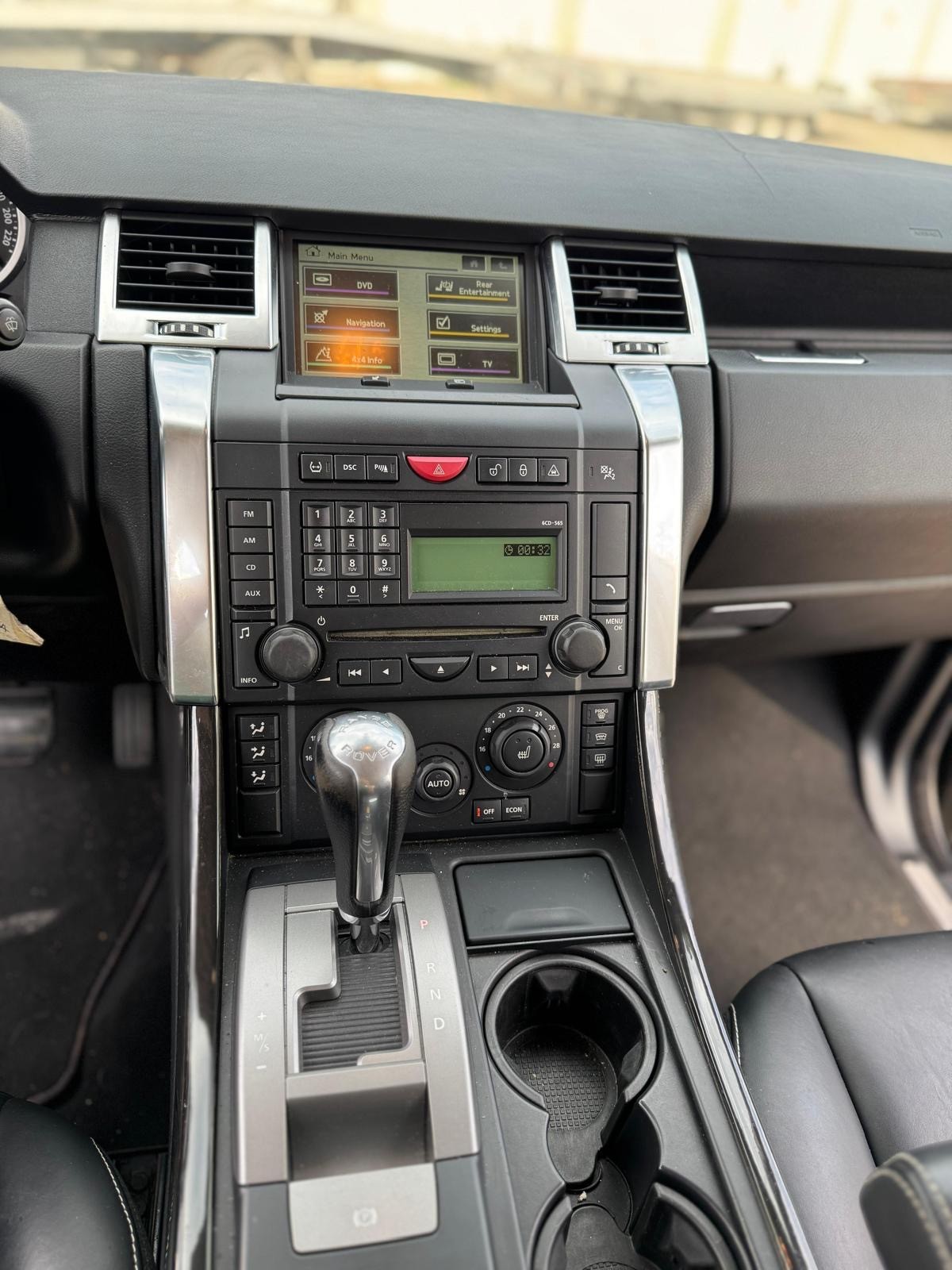 LAND ROVER Range Rover Sport 3.6 Td8 HSE Automatic-image-12