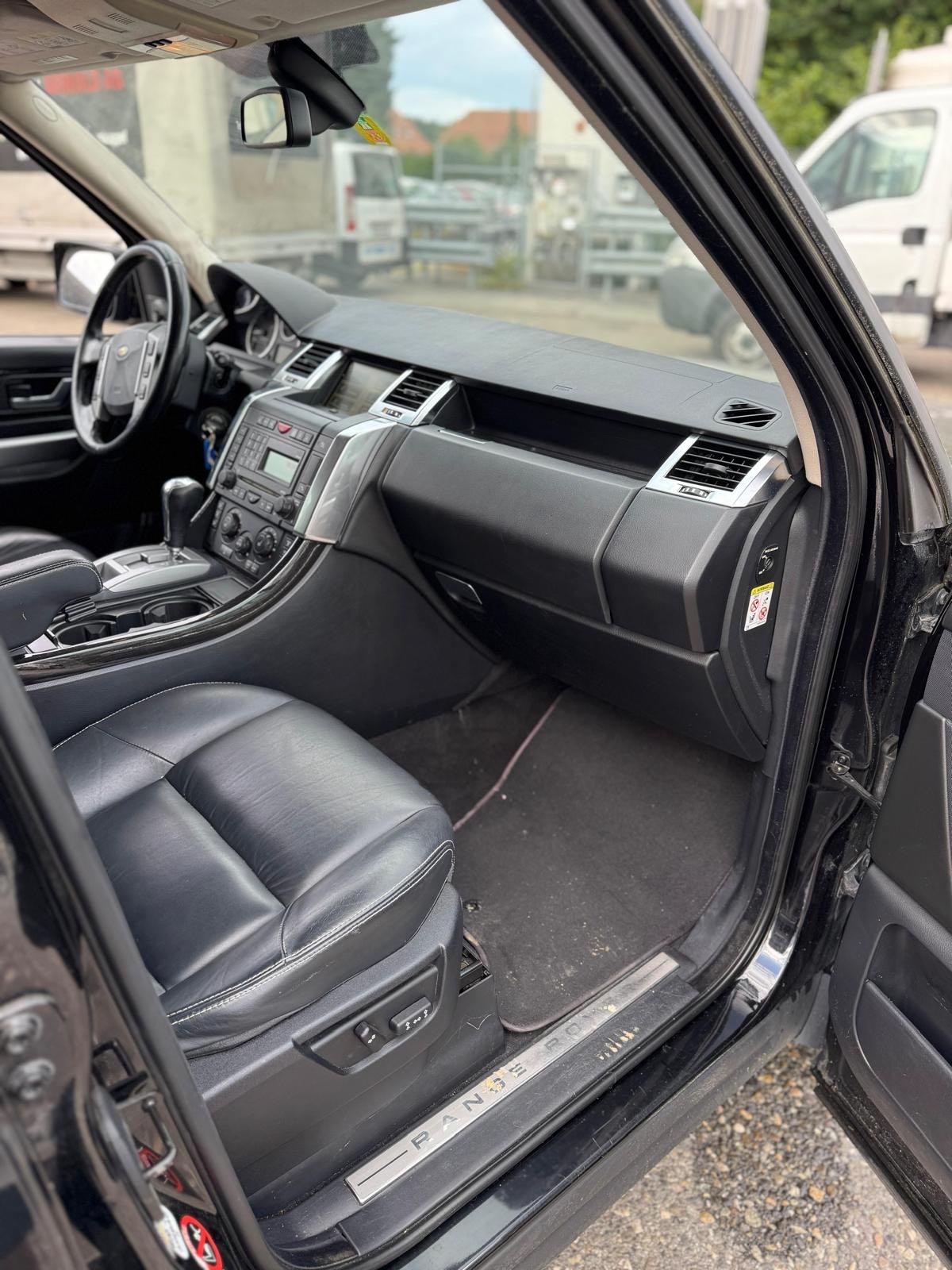 LAND ROVER Range Rover Sport 3.6 Td8 HSE Automatic-image-7