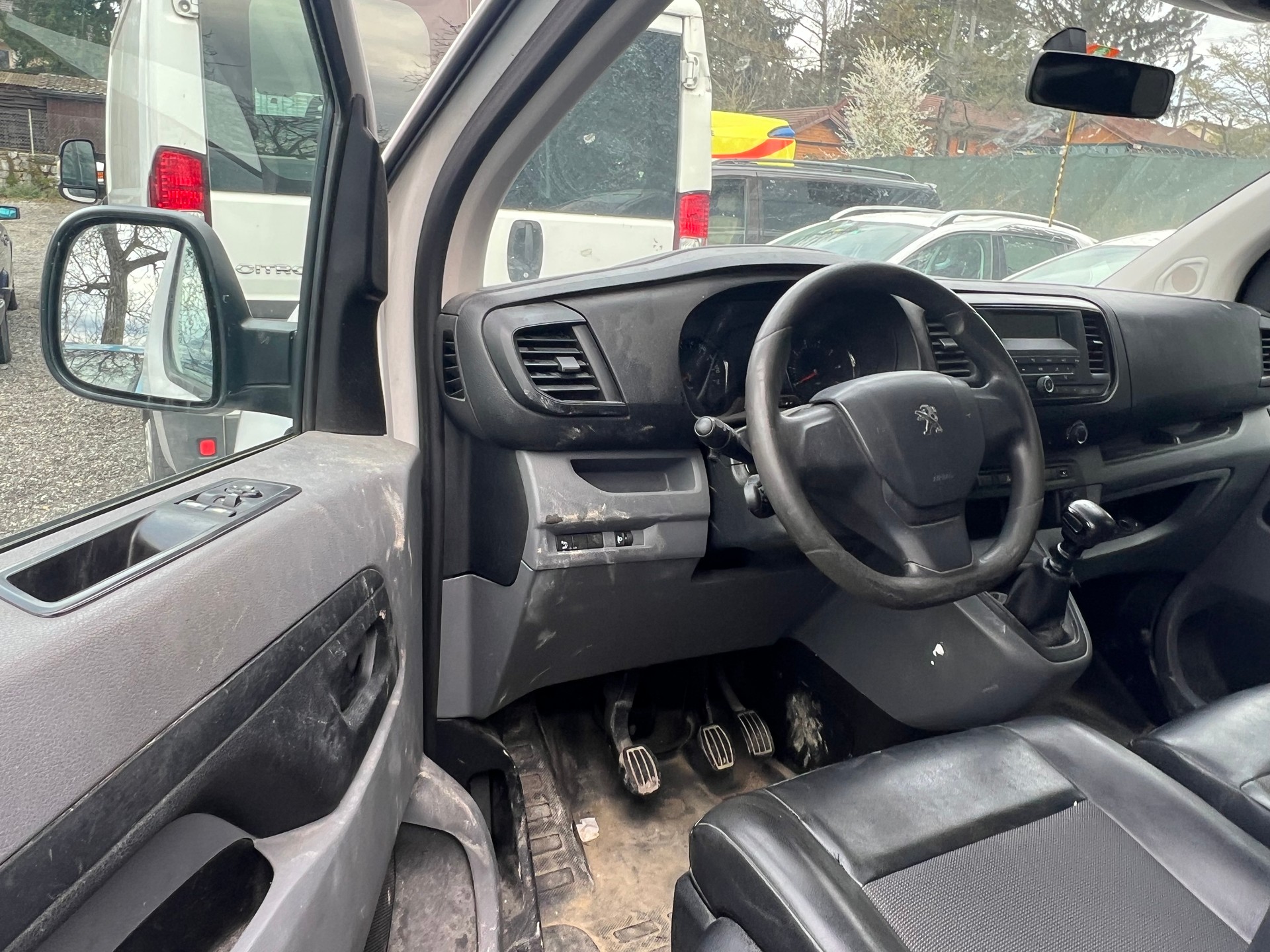PEUGEOT Expert 2.0 BlueHDi 120 Active Standard-image-4