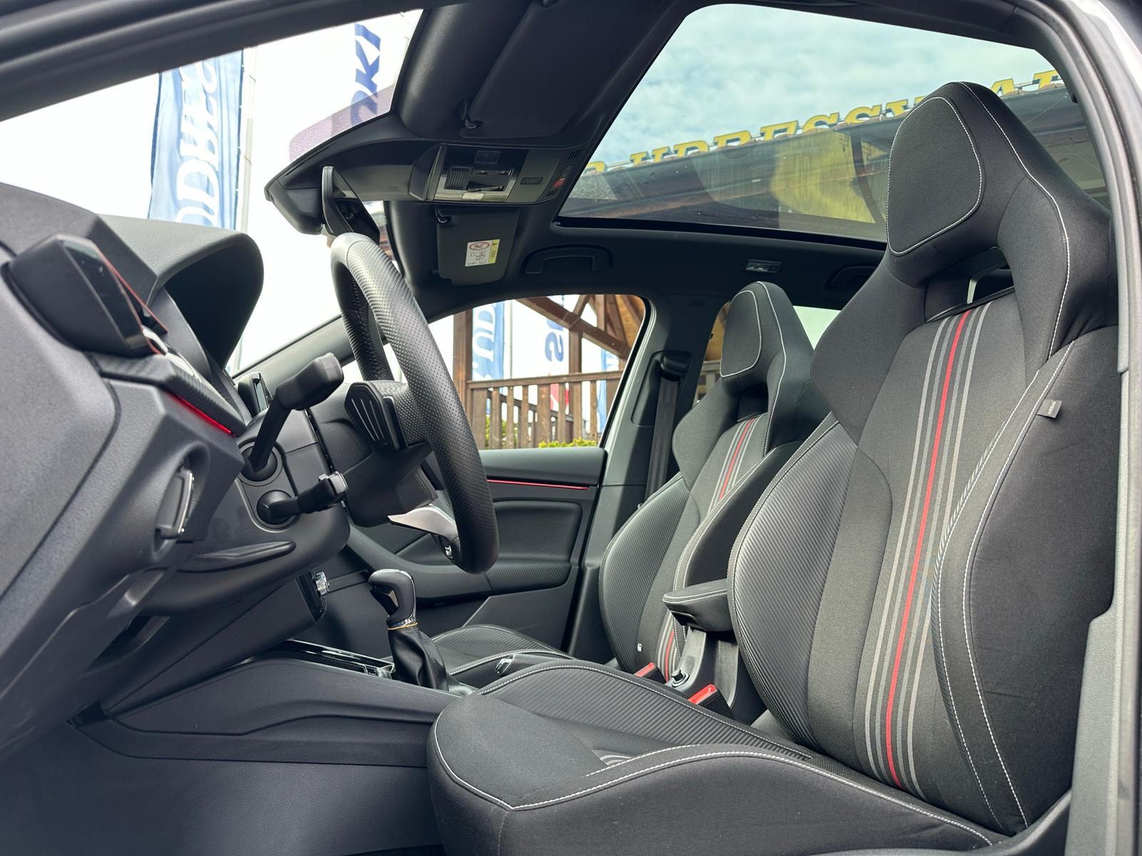 SKODA Kamiq 1.5 TSI Monte Carlo DSG-image-9