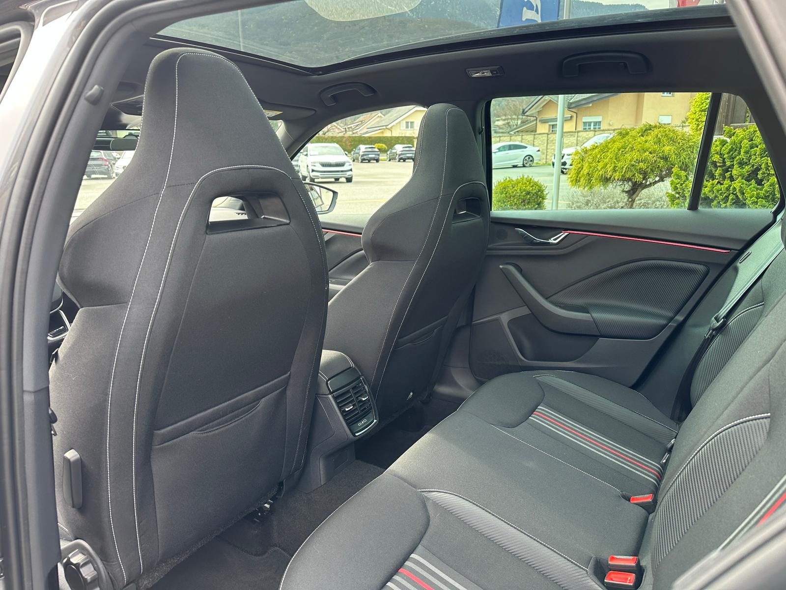SKODA Kamiq 1.5 TSI Monte Carlo DSG-image-10