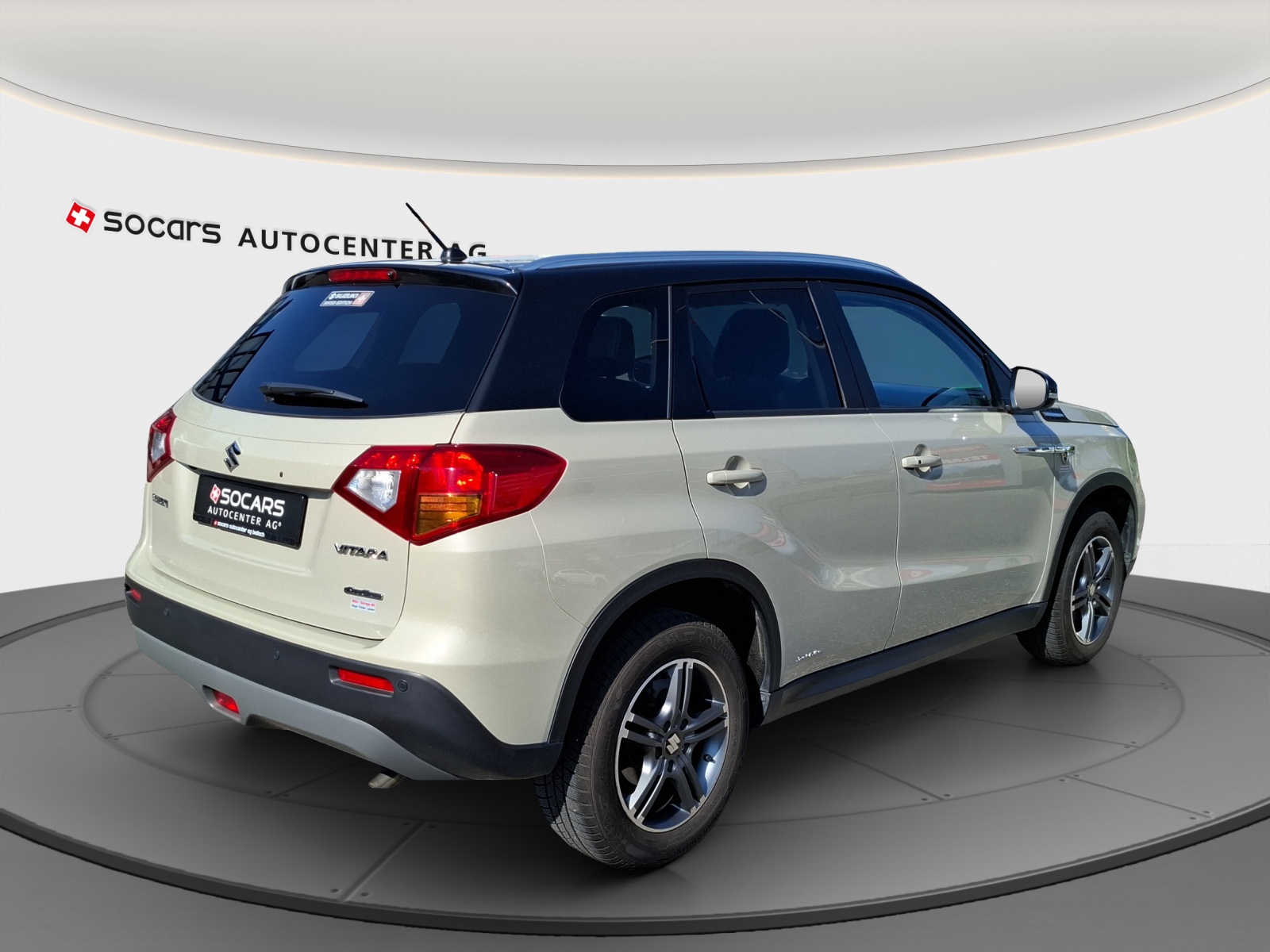 SUZUKI Vitara 1.6 Compact Top // 8-fach Aluminiumbereift-image-2