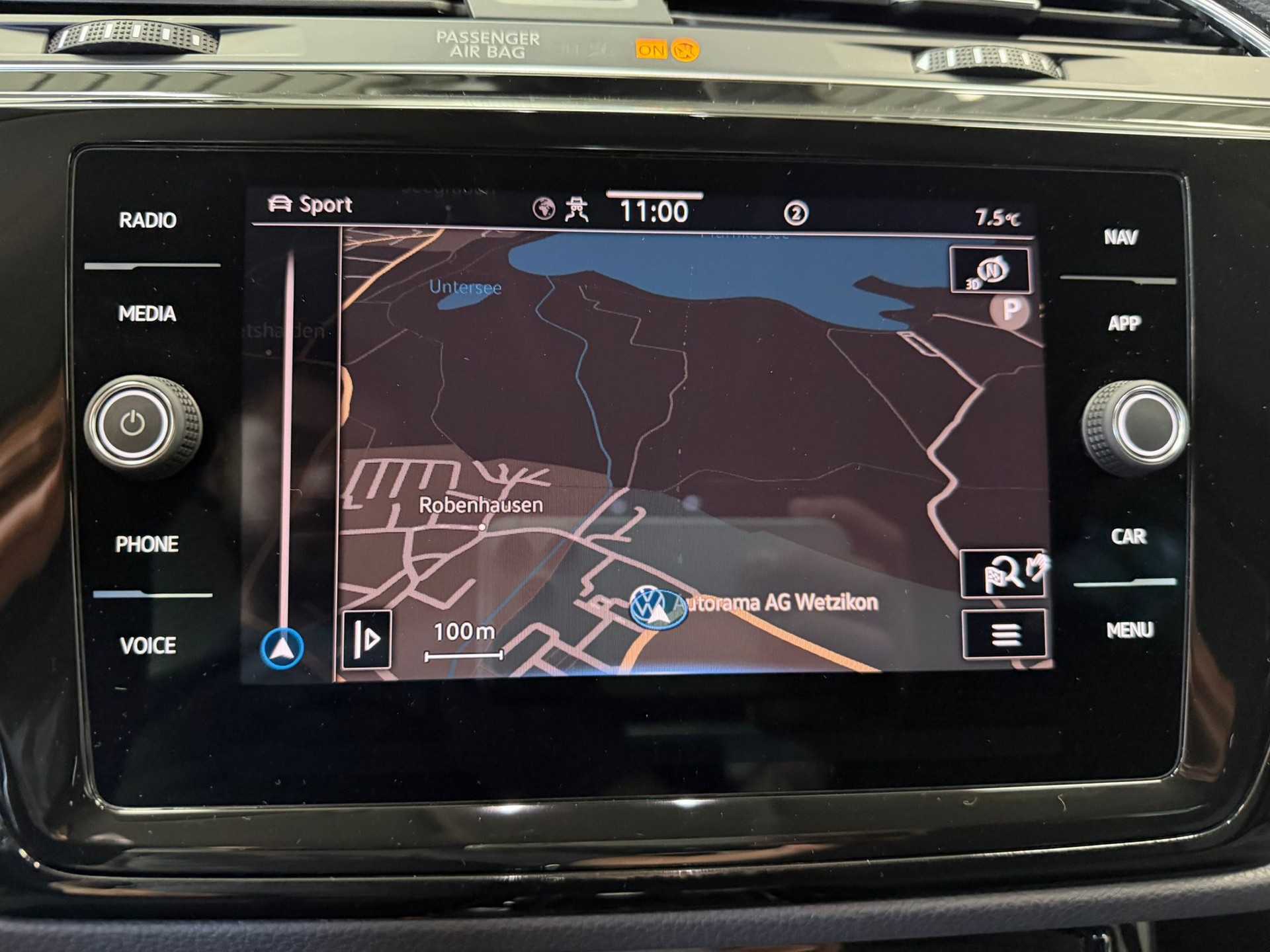VW Touran 2.0 TDI BlueMotion Technology Highline DSG-image-12